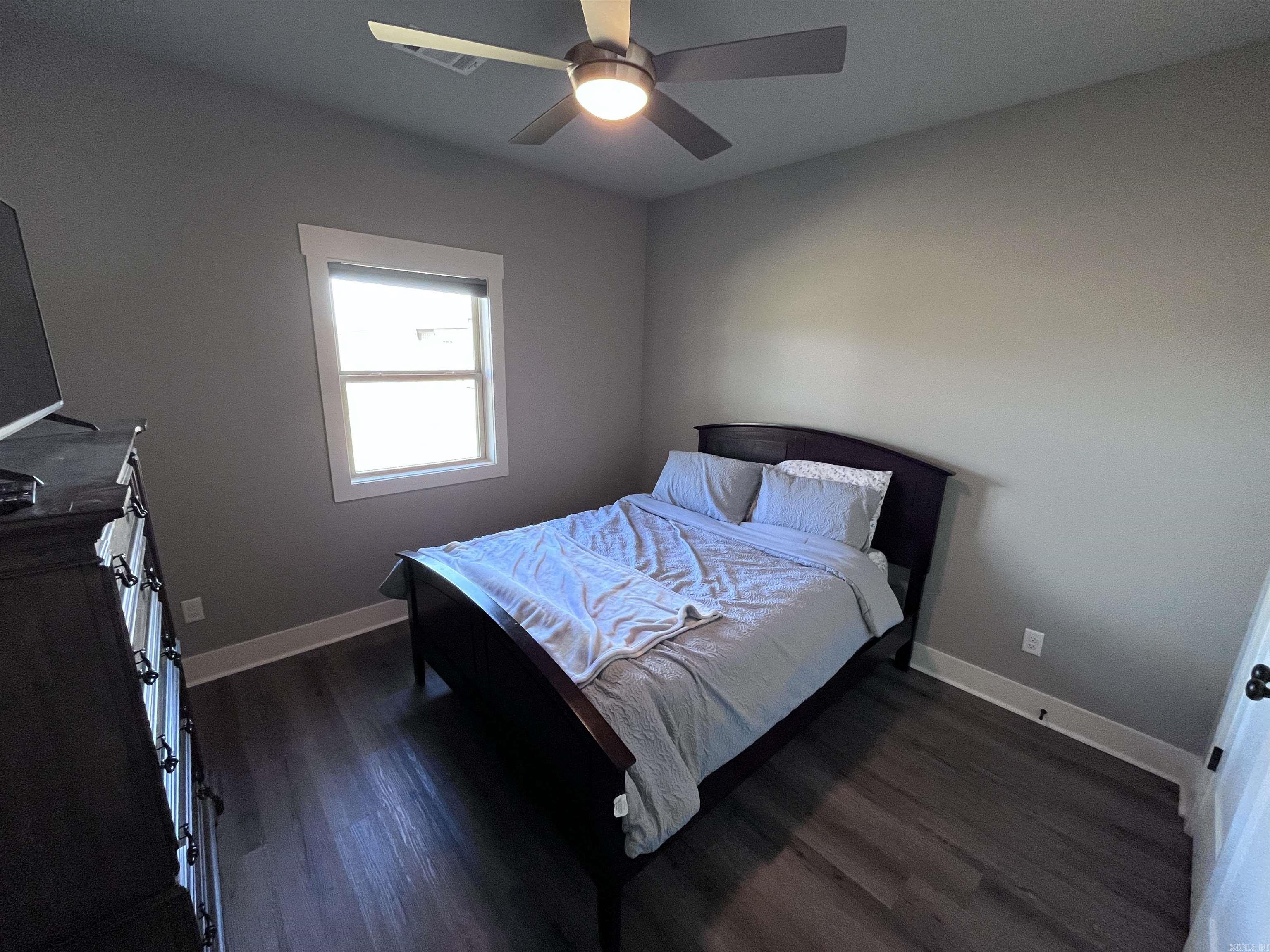 MOUNT TABOR ESTATES - Residential Lease