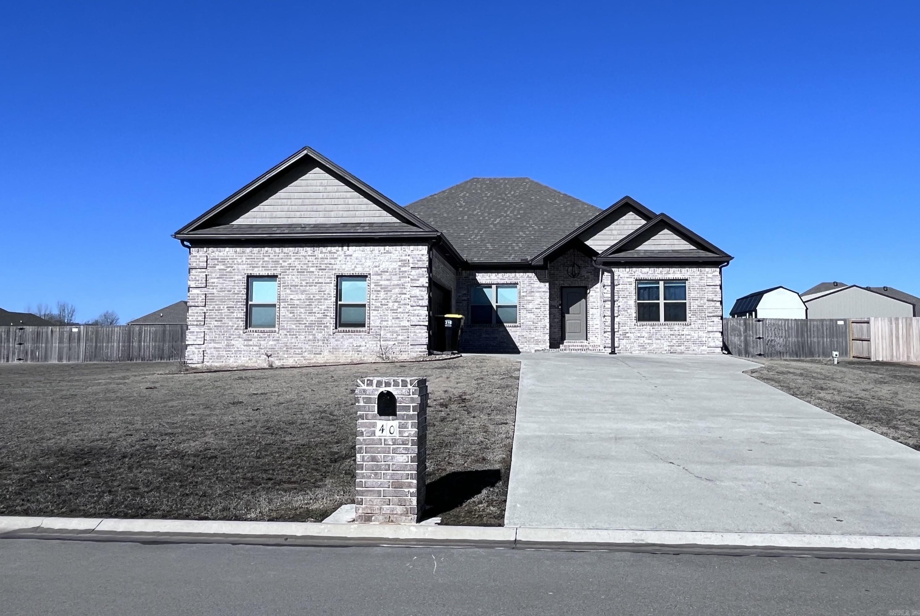 MOUNT TABOR ESTATES - Residential Lease