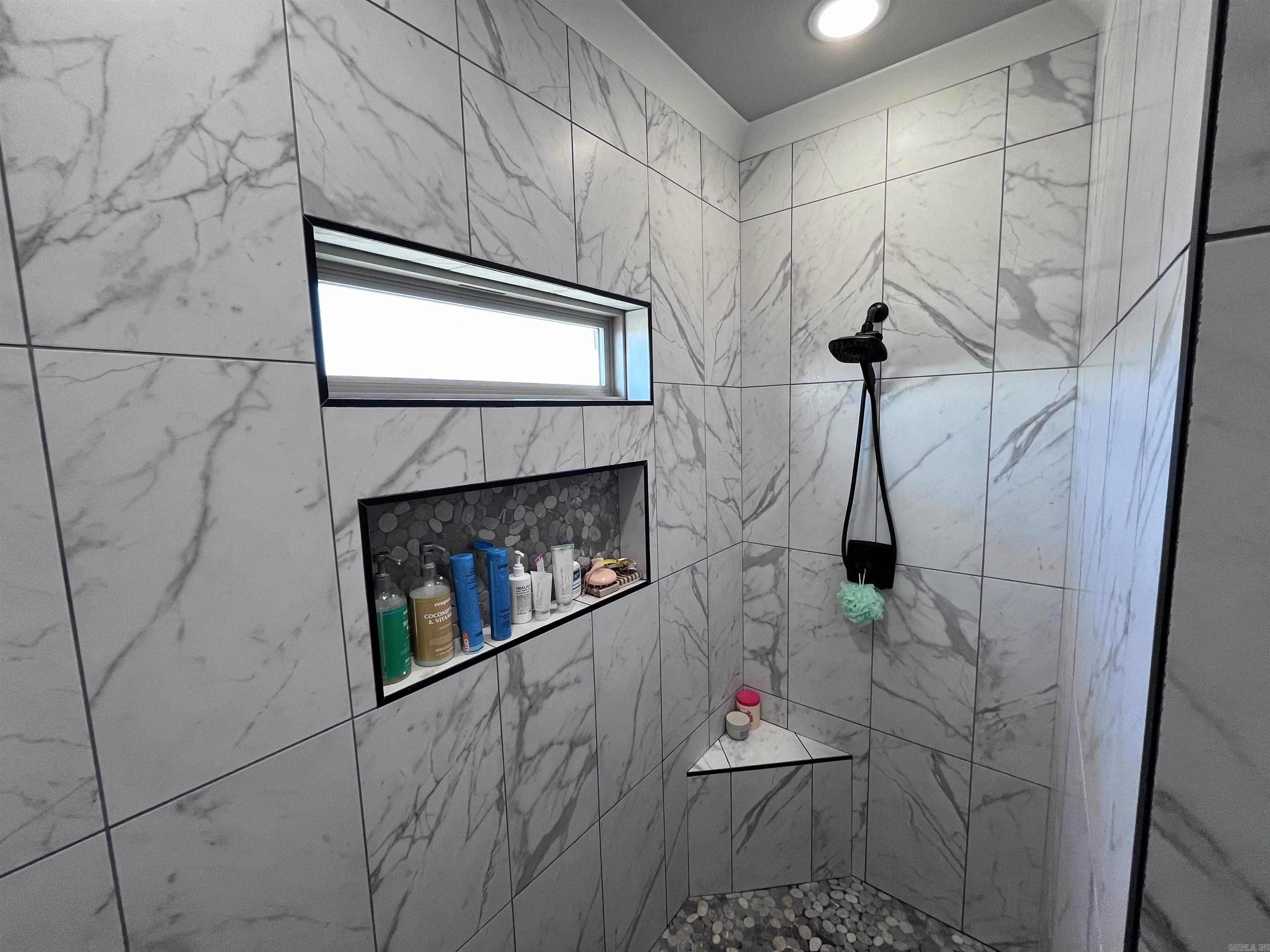 MOUNT TABOR ESTATES - Residential Lease