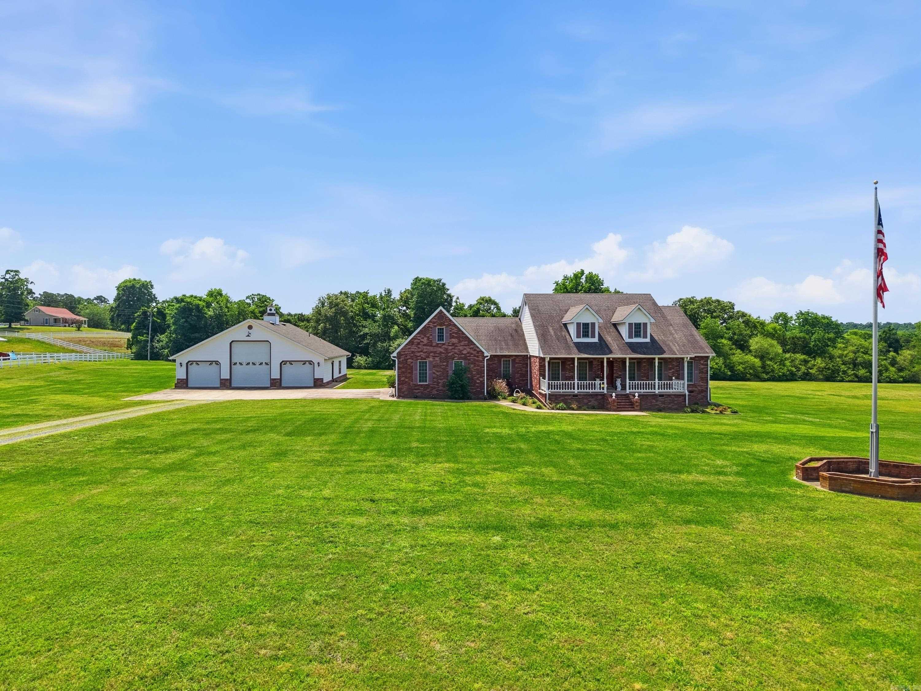 MEADOW BROOK ACRES - Residential