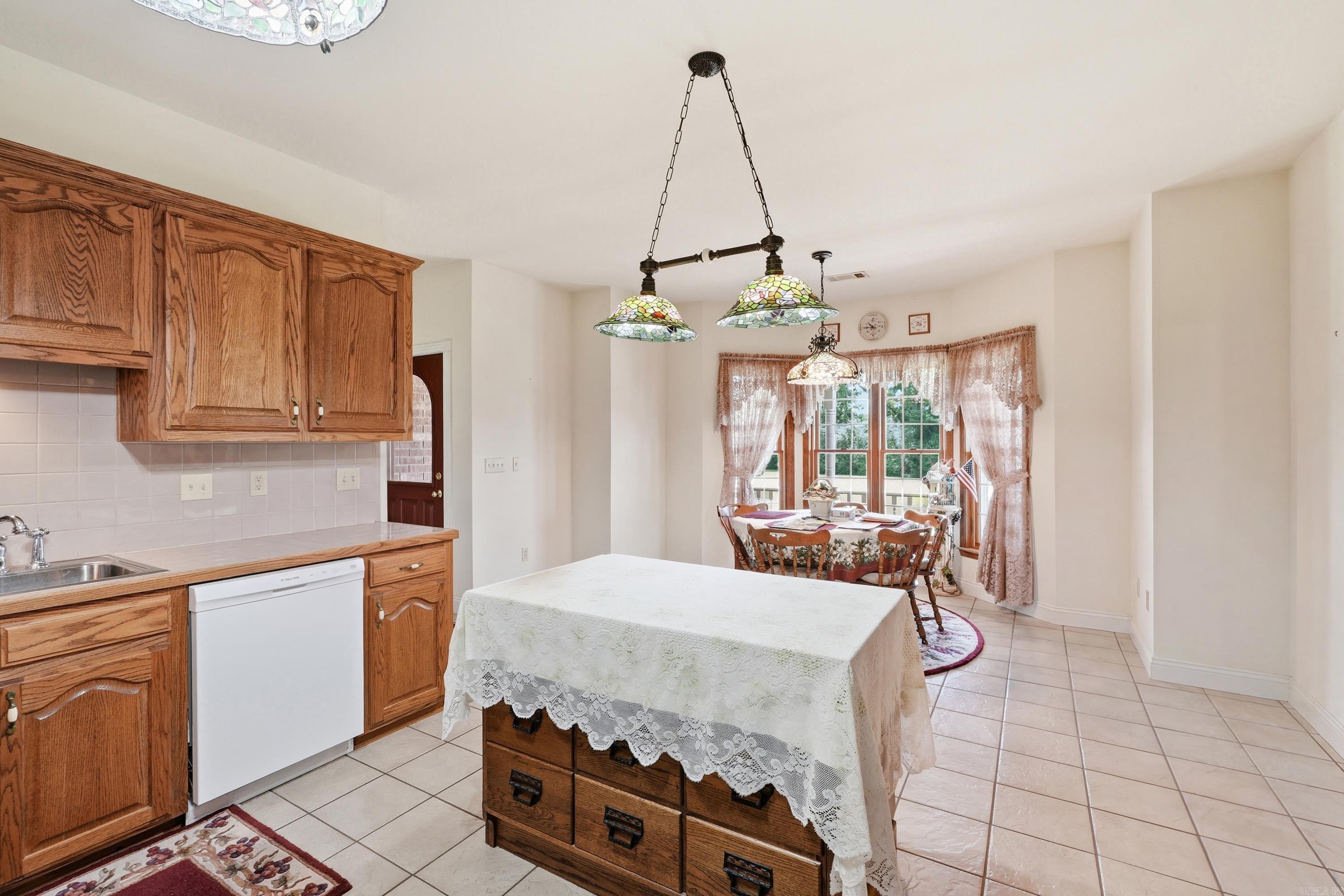 MEADOW BROOK ACRES - Residential