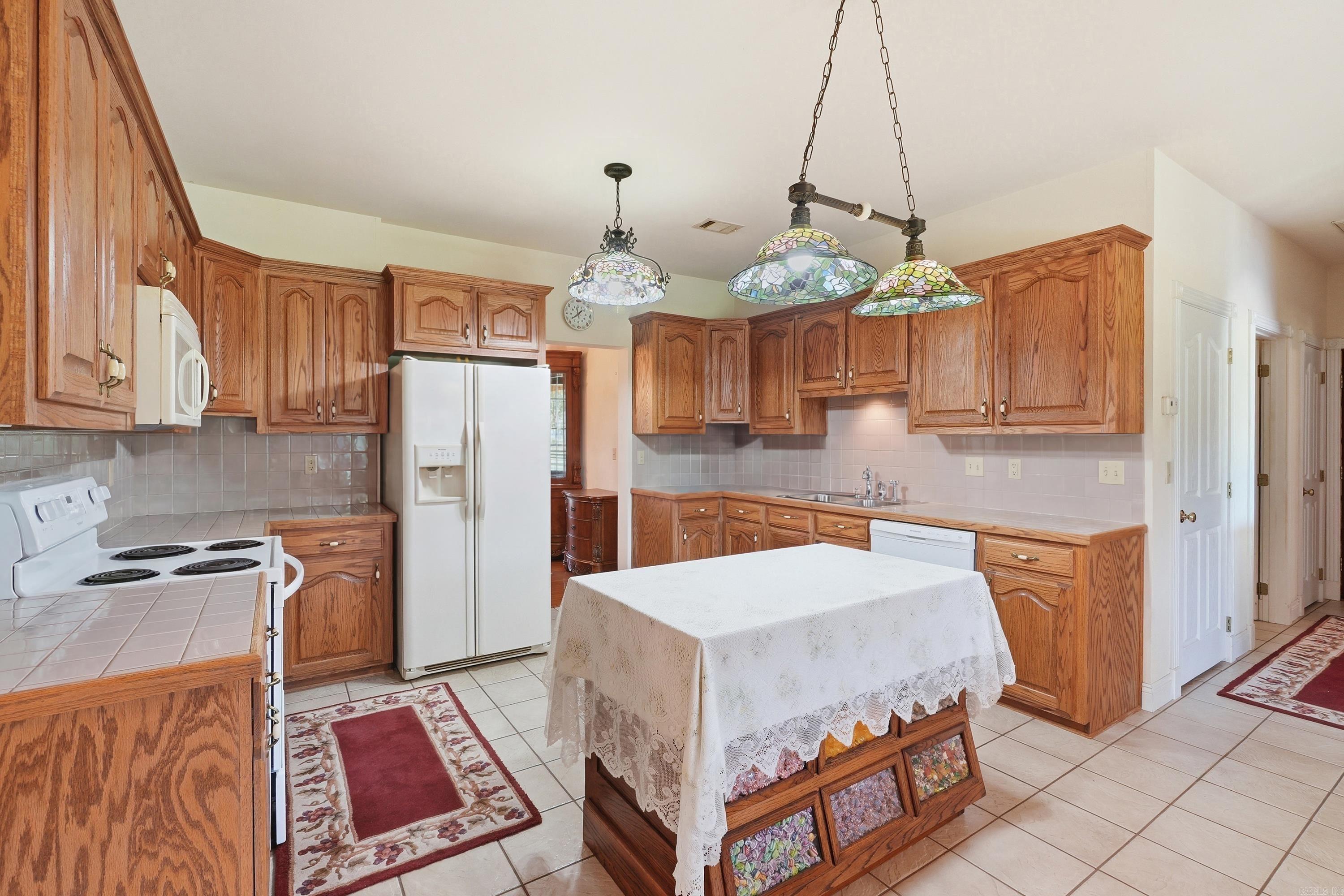 MEADOW BROOK ACRES - Residential