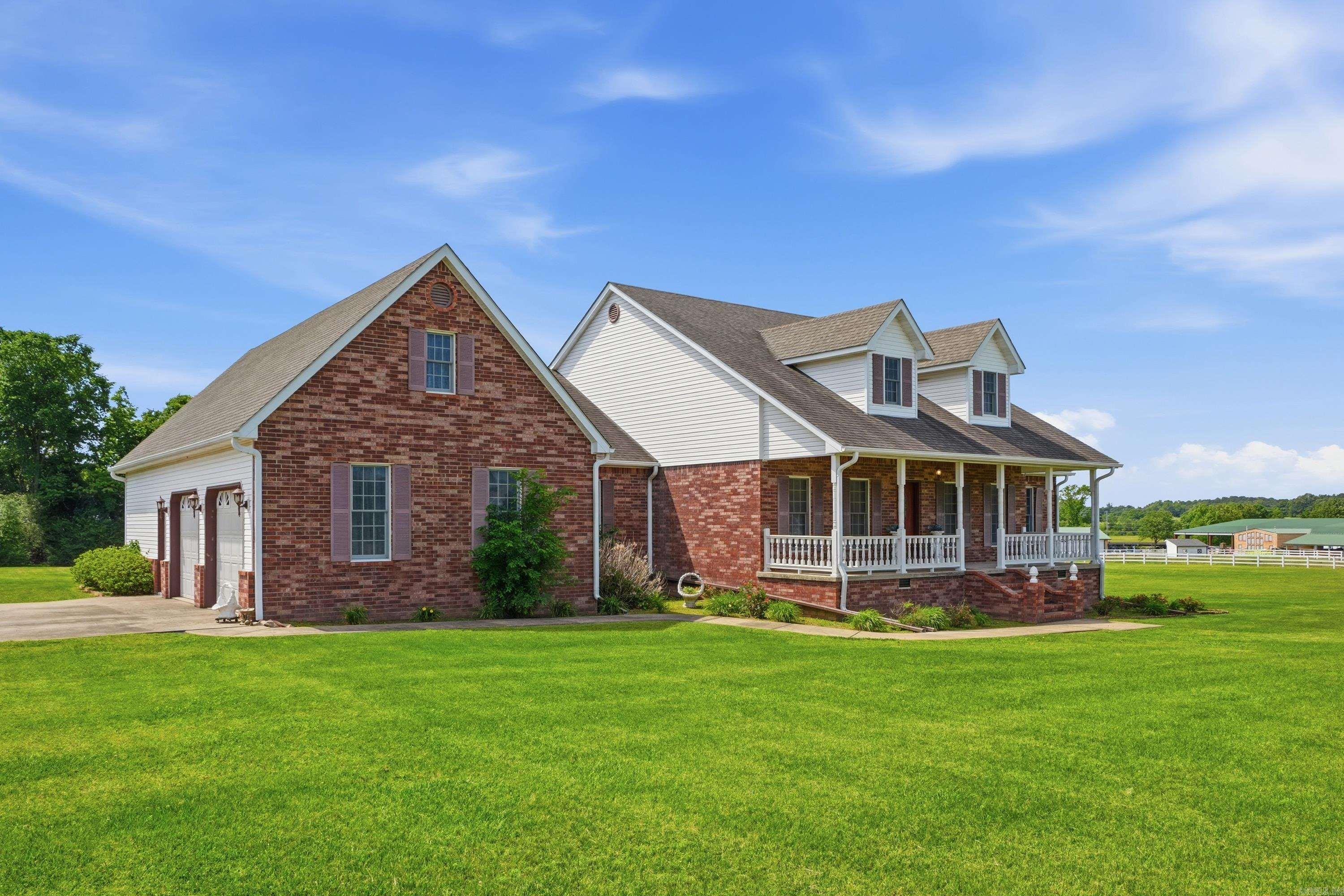 MEADOW BROOK ACRES - Residential