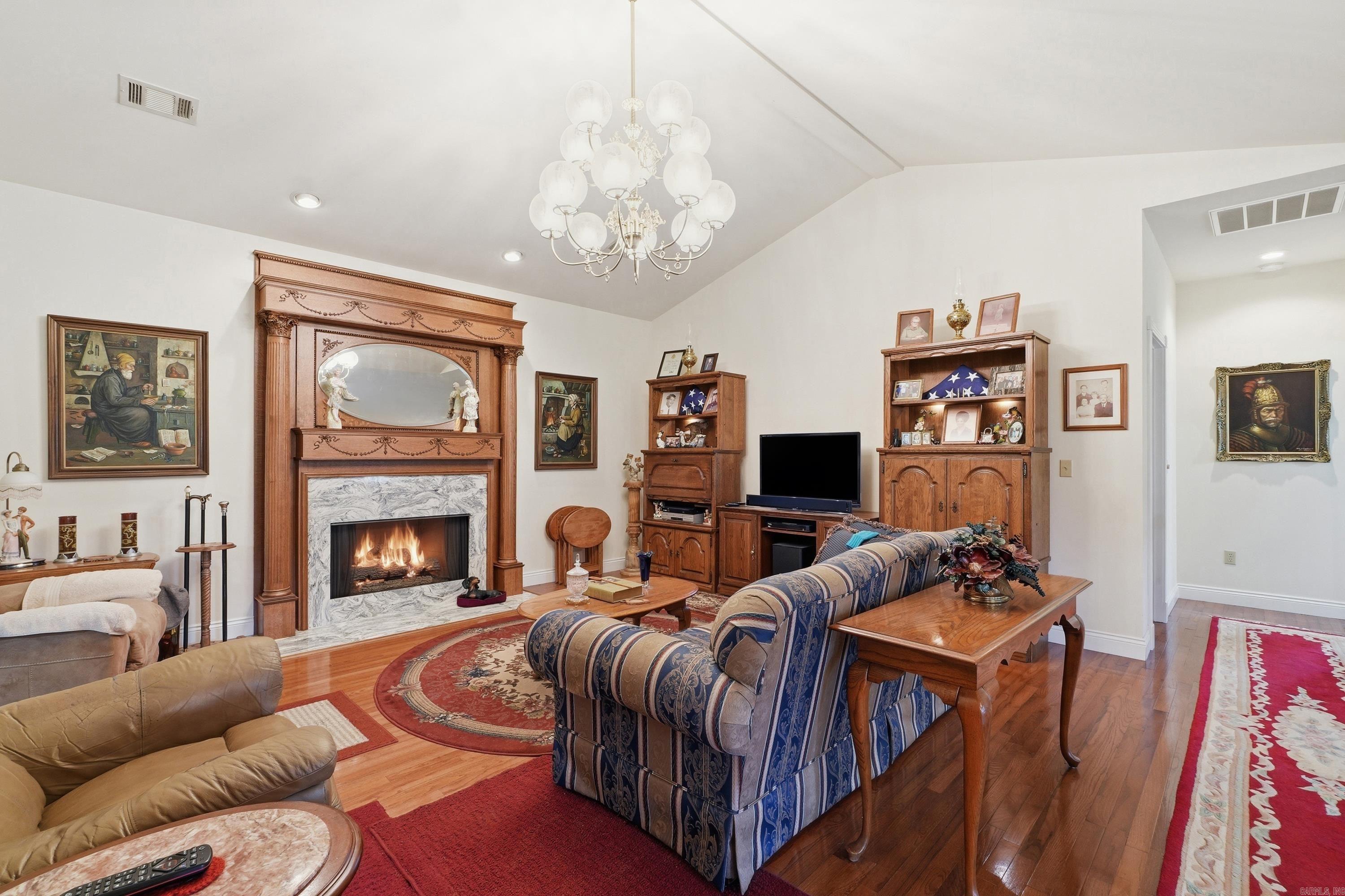 MEADOW BROOK ACRES - Residential