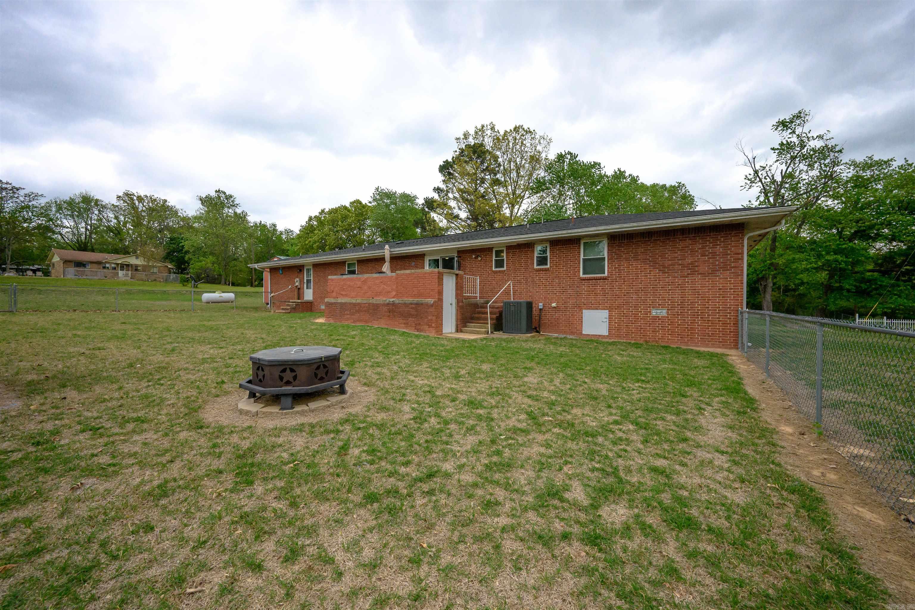 ORIGINAL TOWN - MELBOURNE - Residential