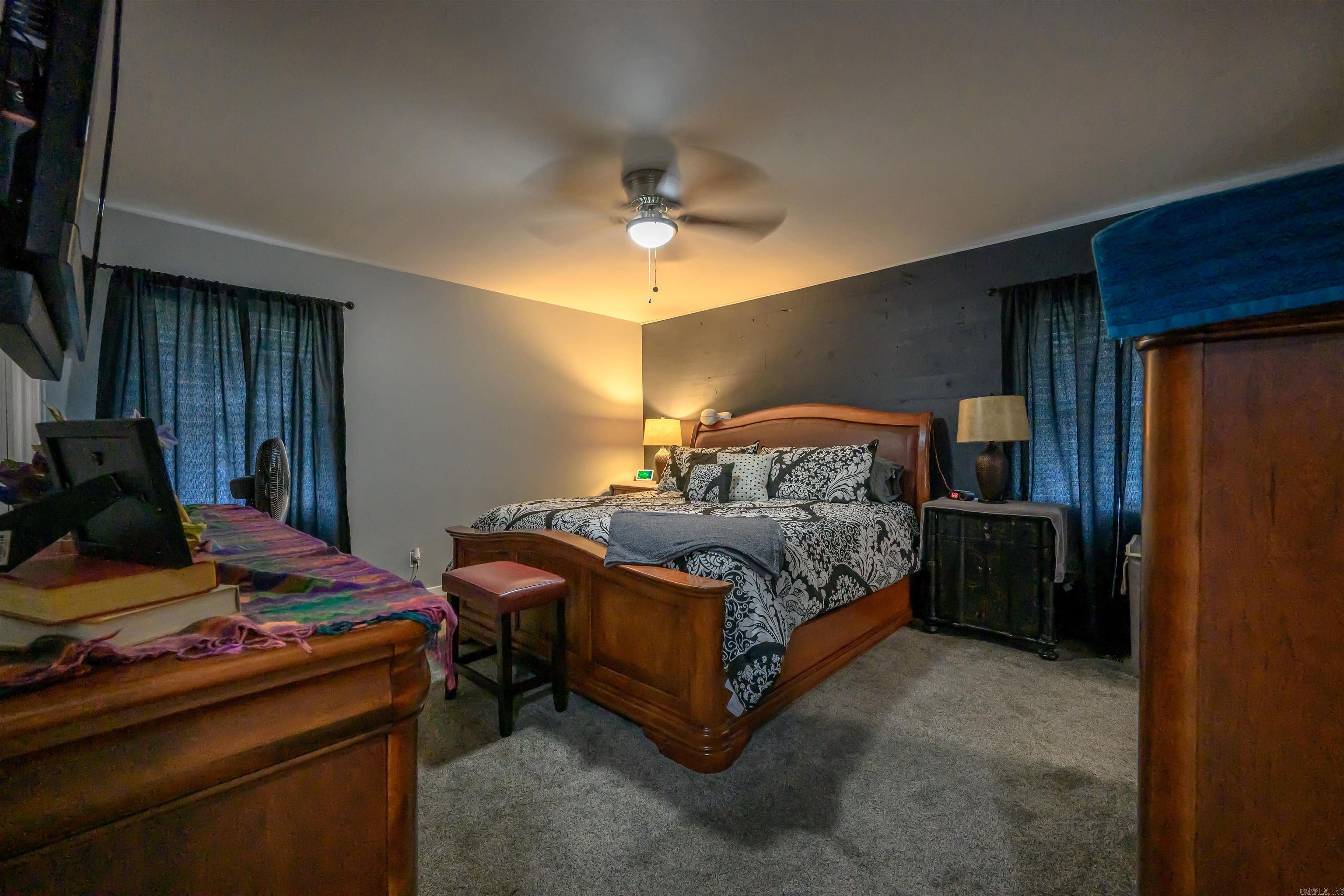 ORIGINAL TOWN - MELBOURNE - Residential