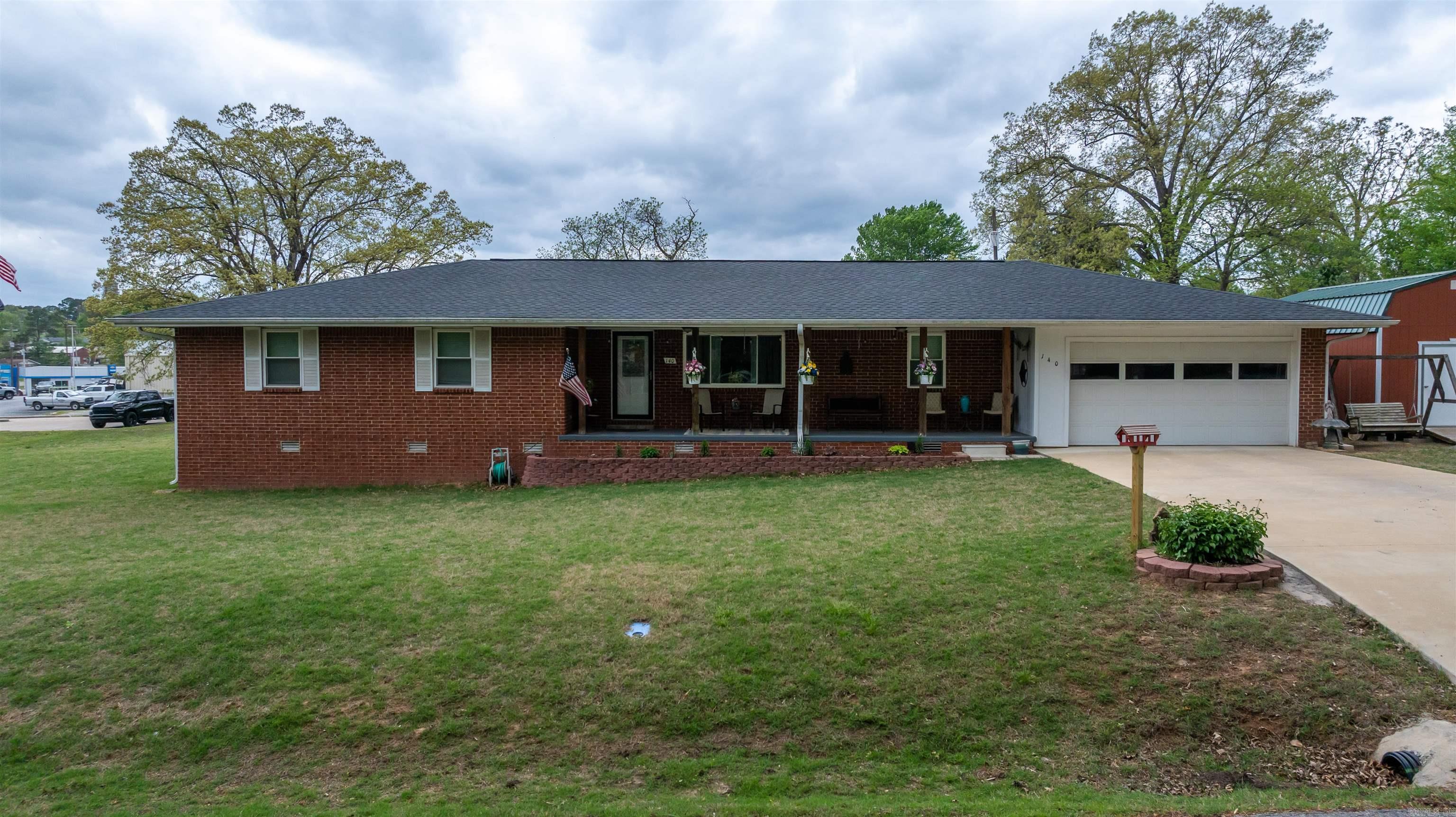 ORIGINAL TOWN - MELBOURNE - Residential