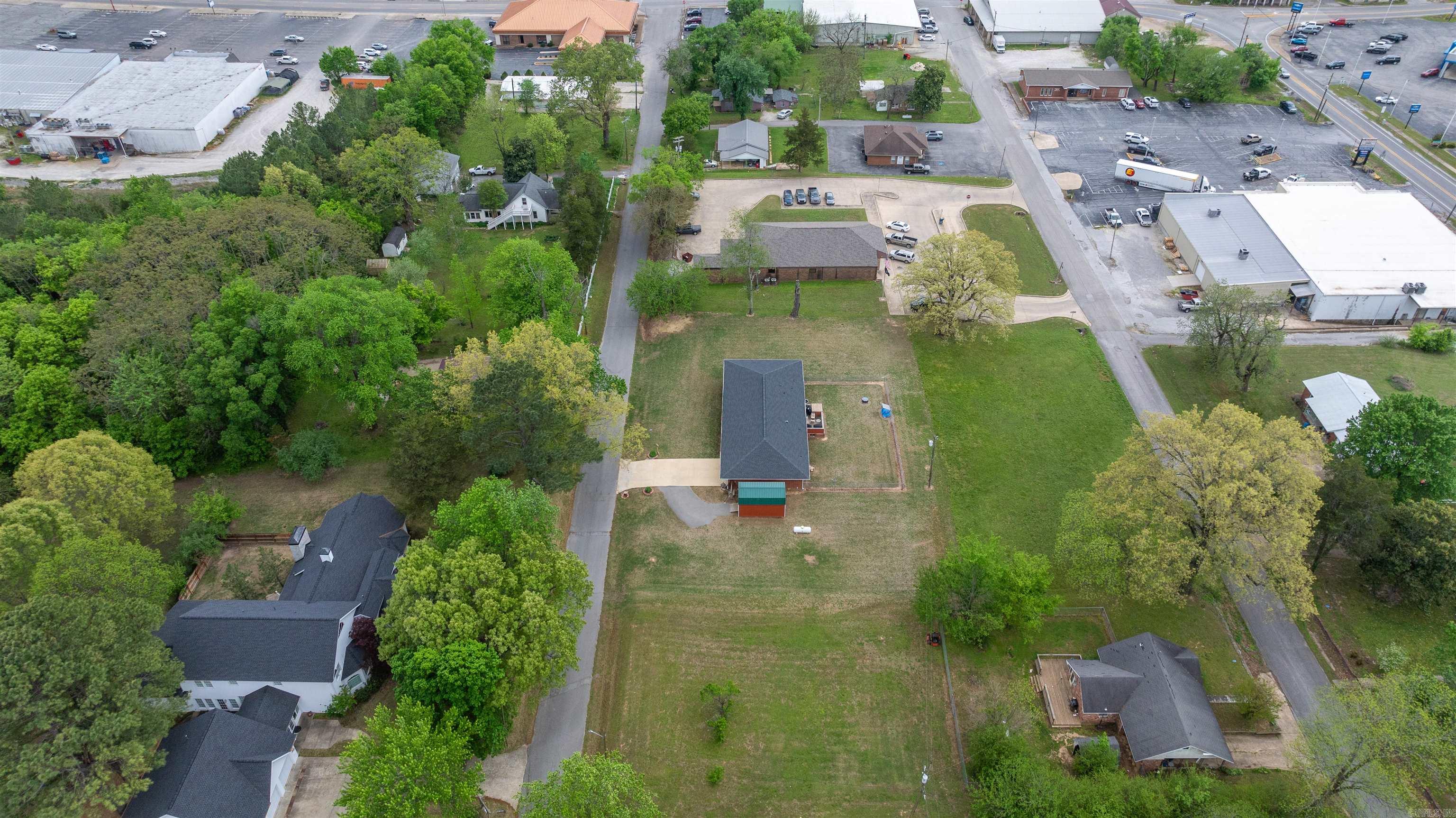 ORIGINAL TOWN - MELBOURNE - Residential