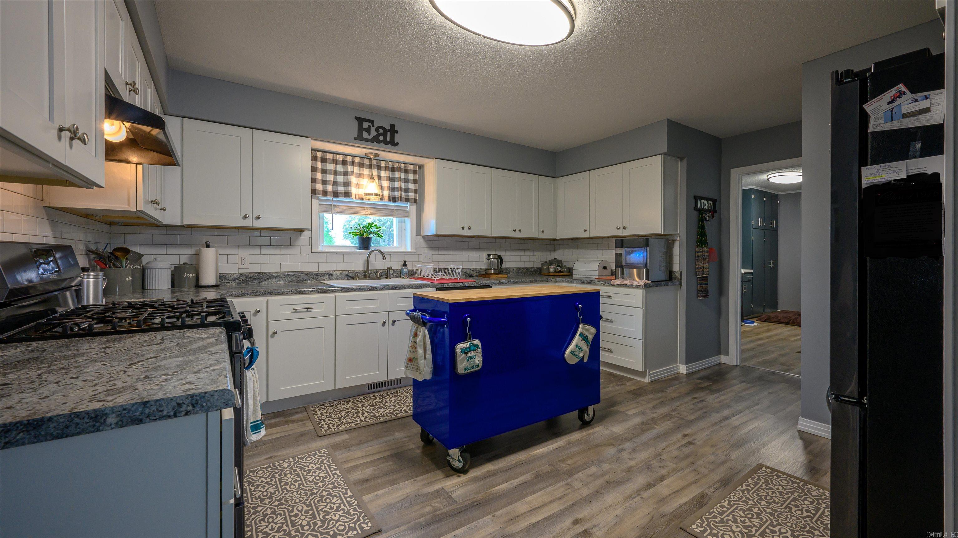 ORIGINAL TOWN - MELBOURNE - Residential