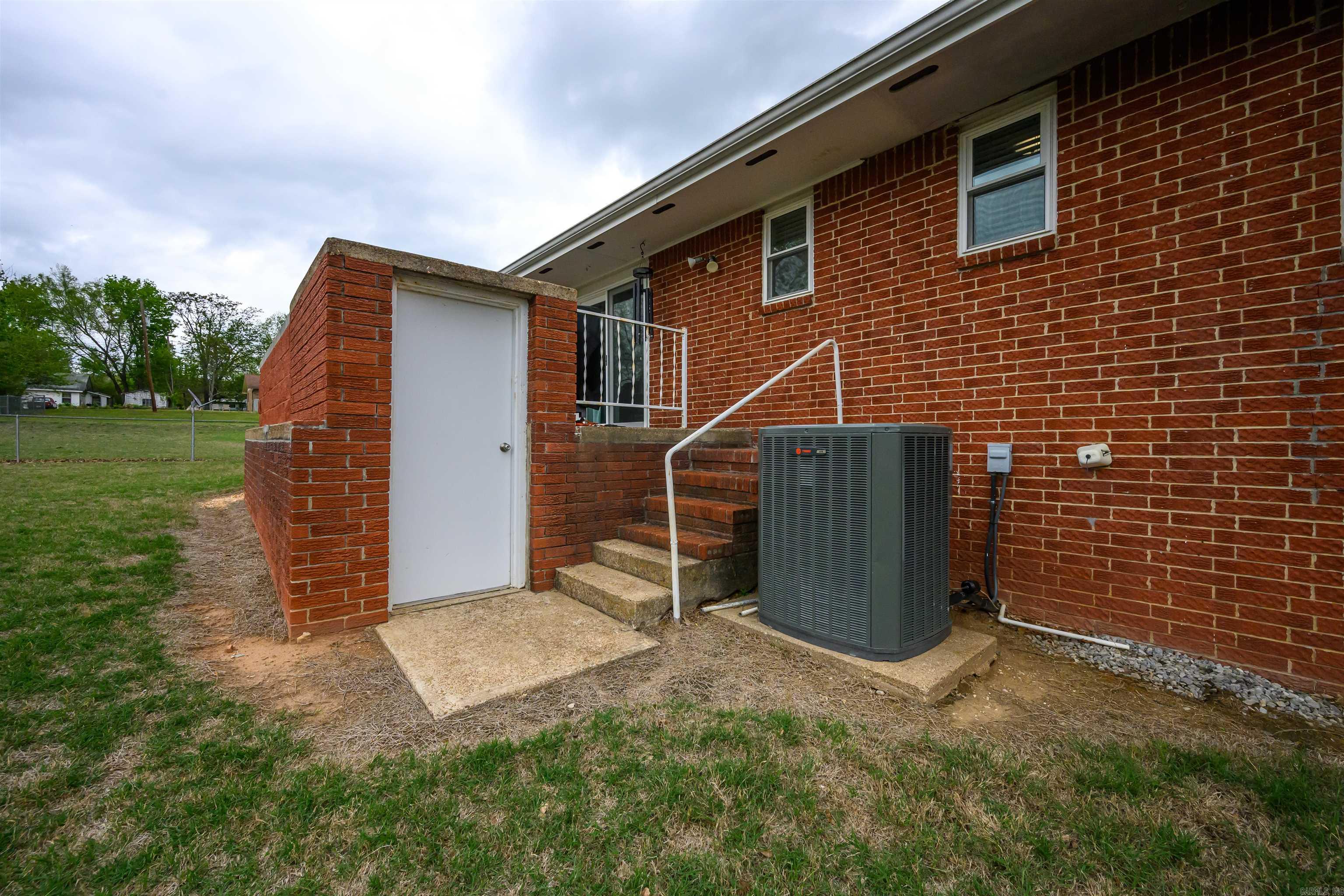 ORIGINAL TOWN - MELBOURNE - Residential