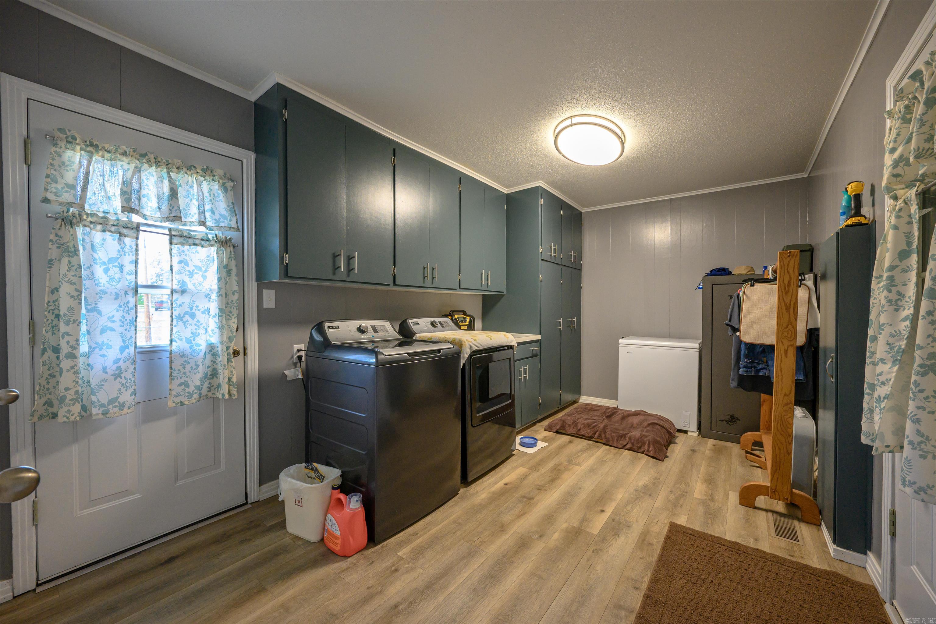 ORIGINAL TOWN - MELBOURNE - Residential