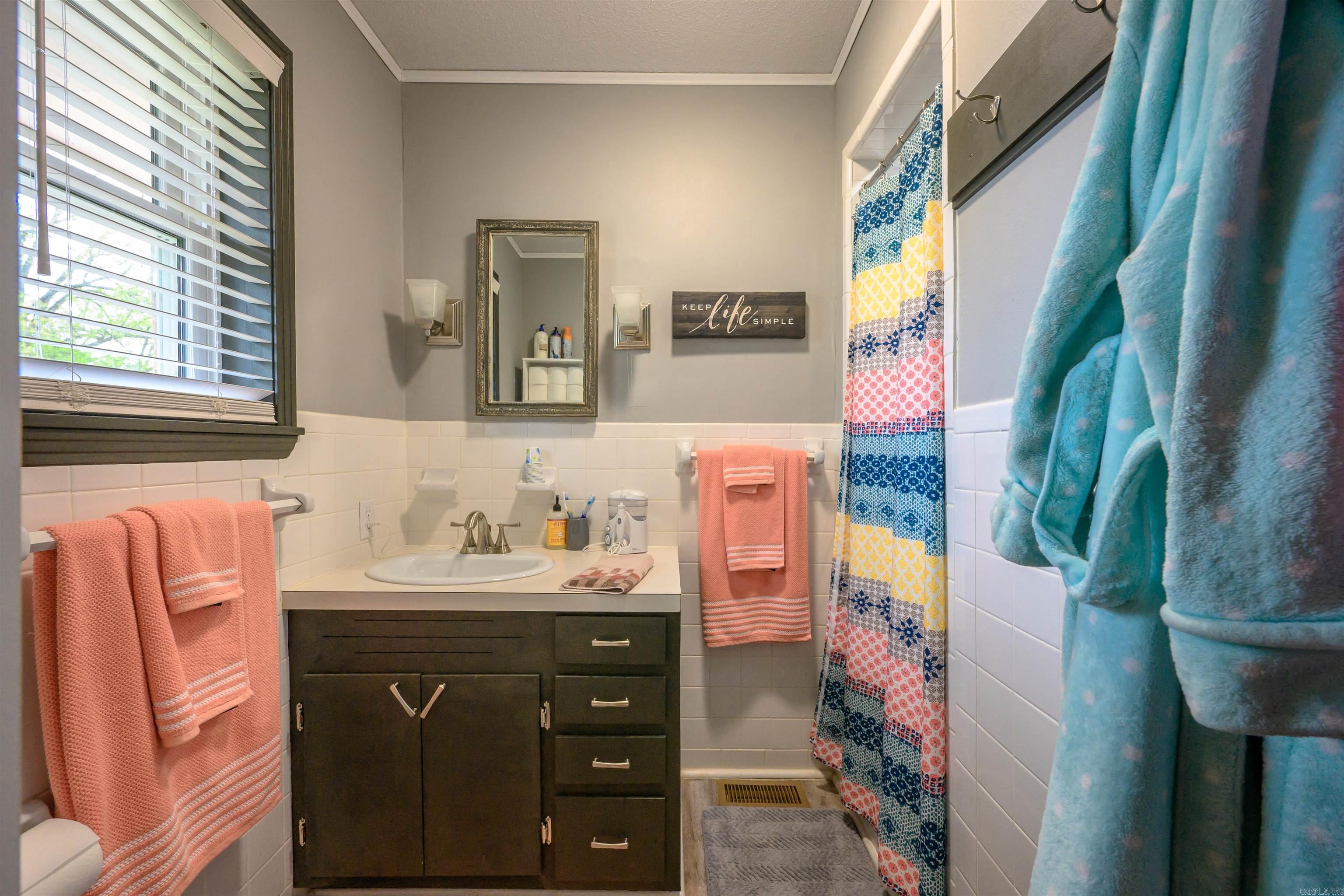 ORIGINAL TOWN - MELBOURNE - Residential