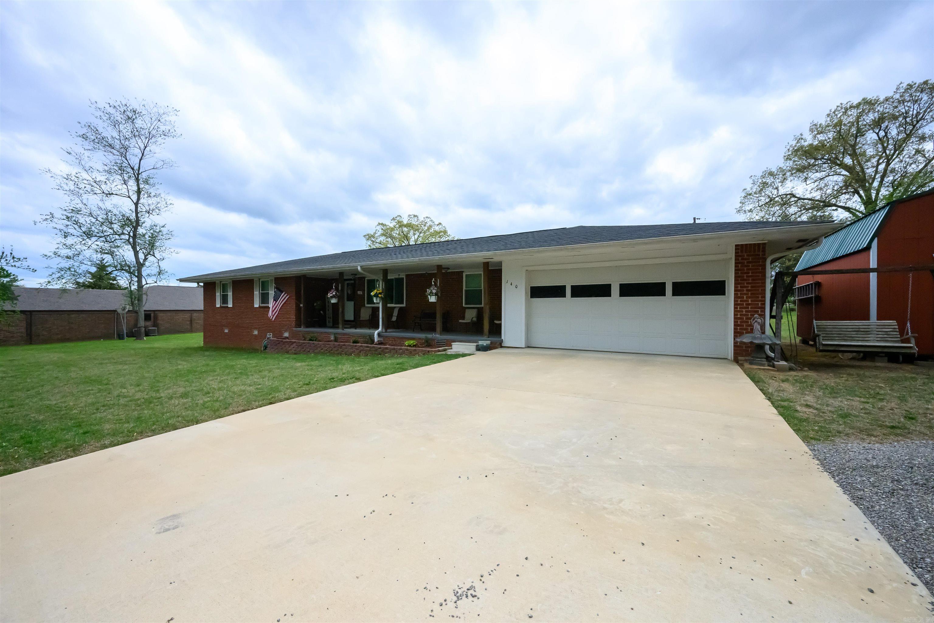 ORIGINAL TOWN - MELBOURNE - Residential