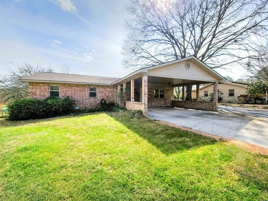 This charming residence features 2 primary suites, 2 additional bedrooms, a spacious hall bathroom, and an open concept layout. The large laundry room adds convenience, while the flex room offers versatility for your lifestyle. Step outside to the expansive back deck overlooking the fenced backyard – perfect for entertaining. Recent upgrades include a new roof (2023), freshly paved driveway, and a detached oversized two car garage. This property also offers nearby lake access for a perfect blend of comfort and recreation. Check out the virtual tour!