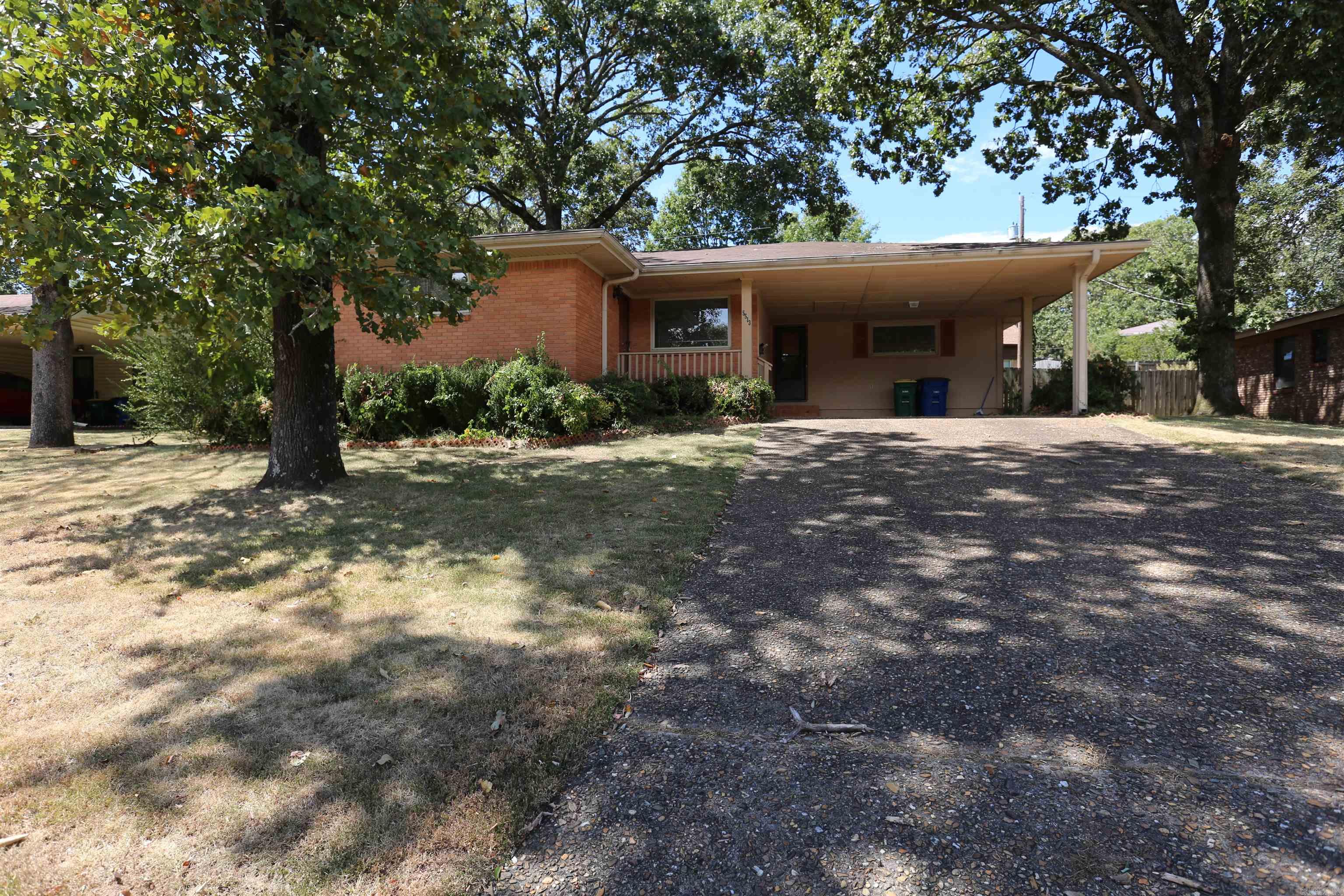 PIKE VIEW - Residential