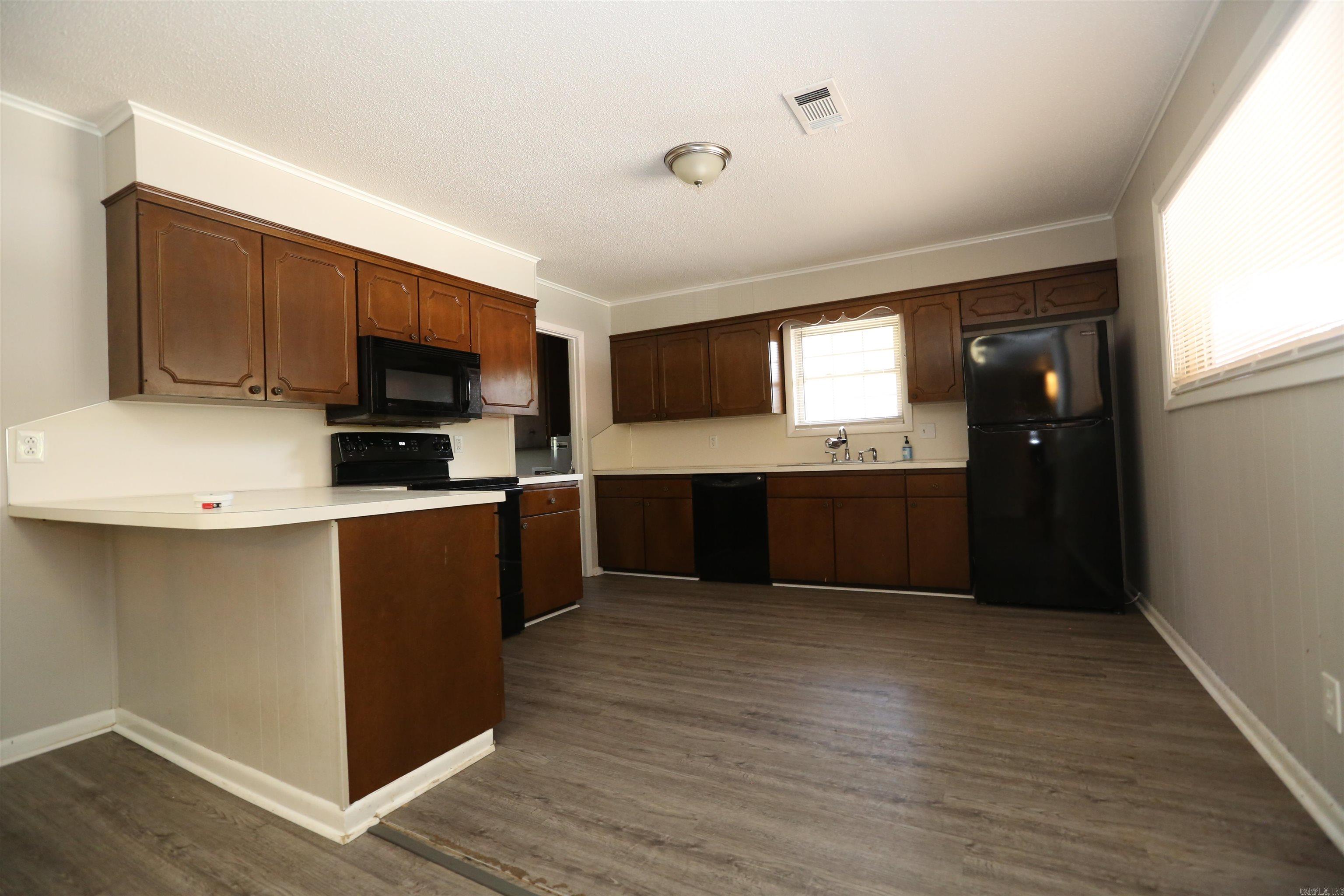 PIKE VIEW - Residential