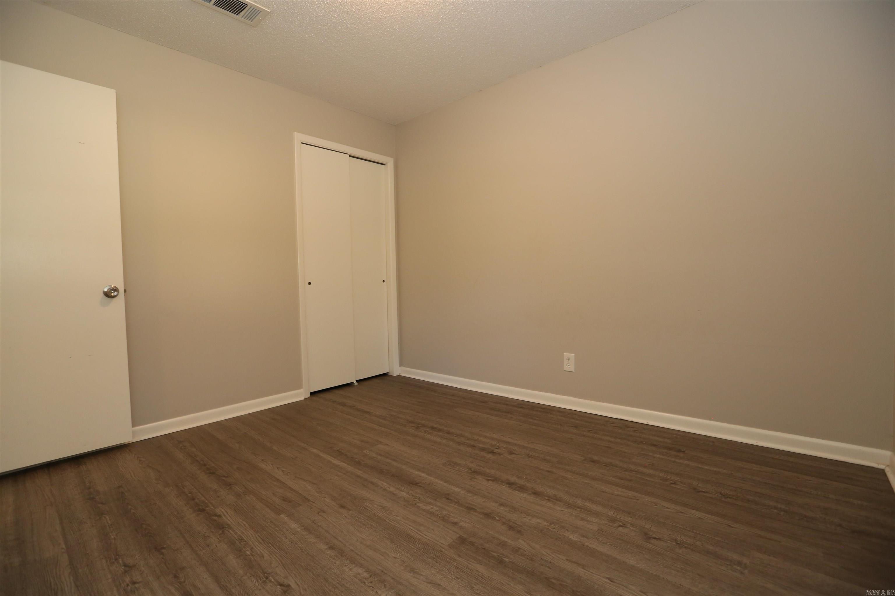 PIKE VIEW - Residential