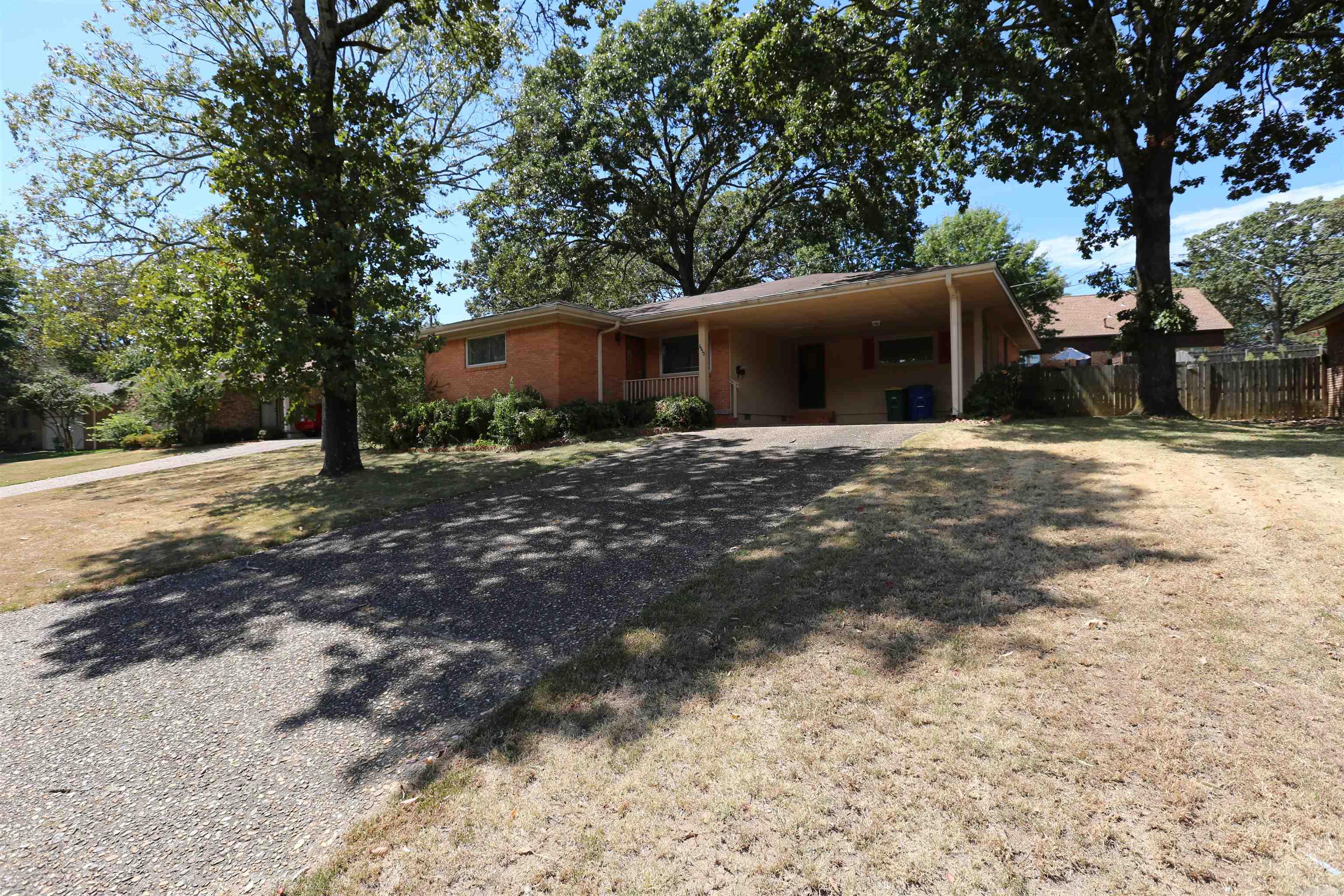 PIKE VIEW - Residential