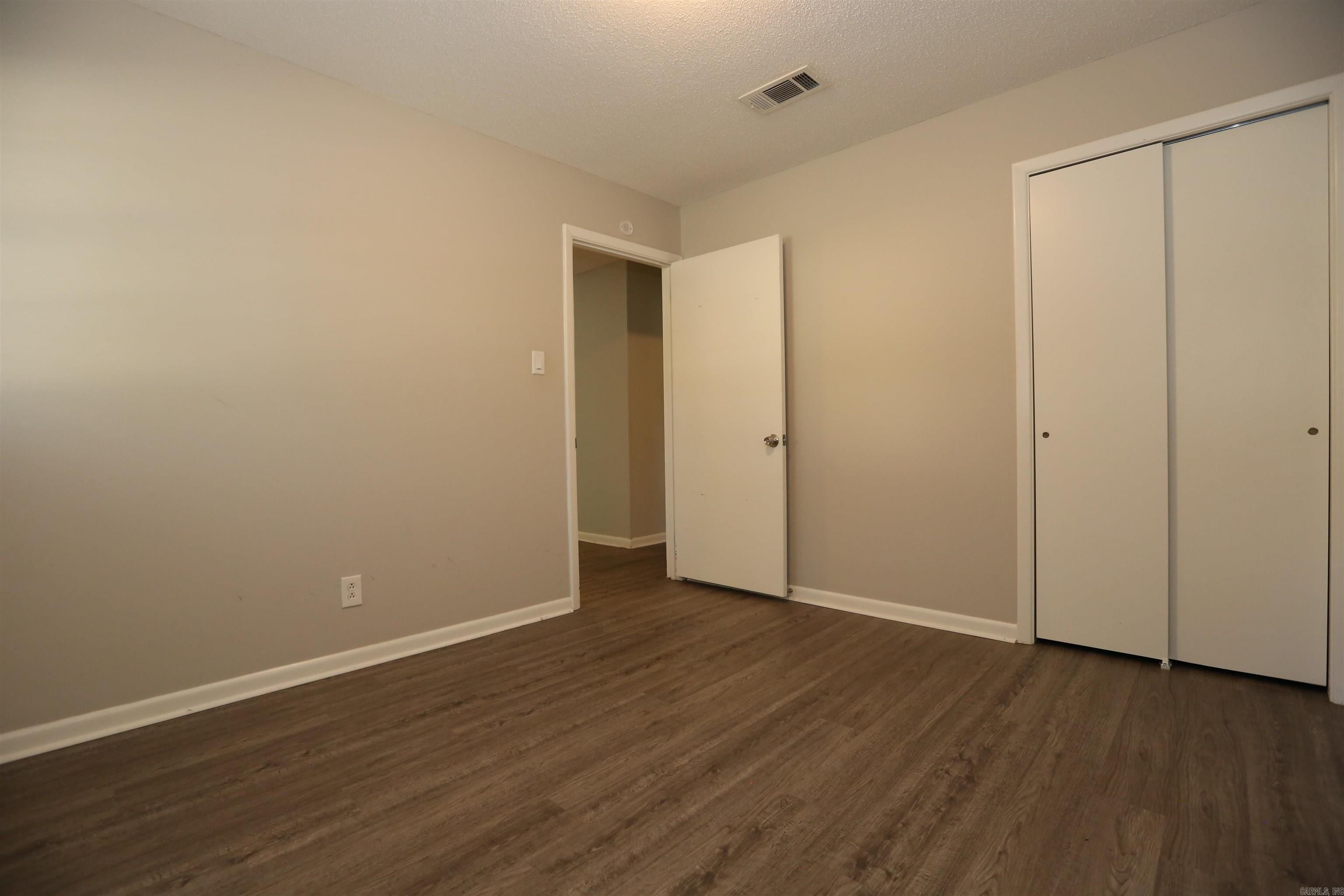 PIKE VIEW - Residential