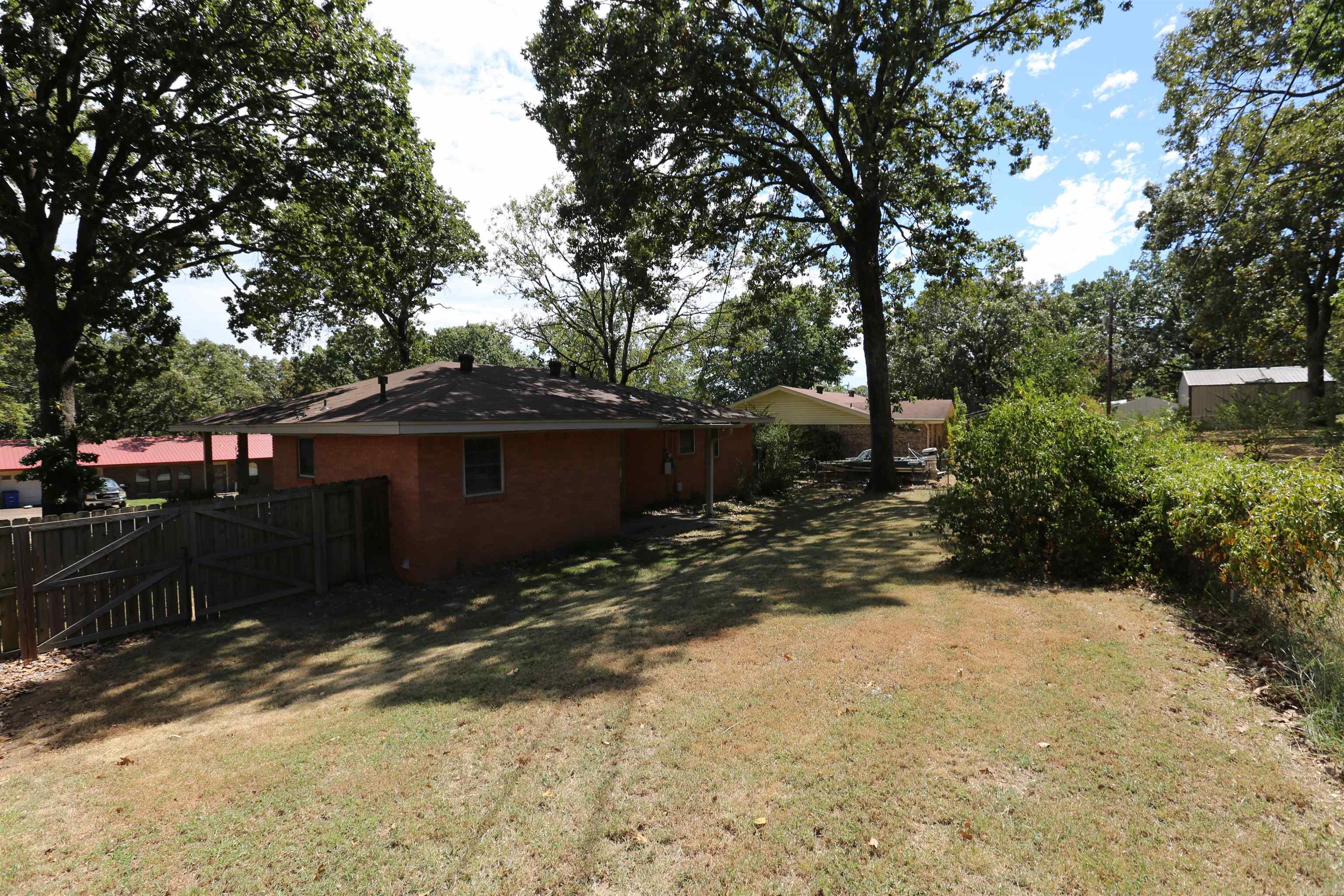 PIKE VIEW - Residential