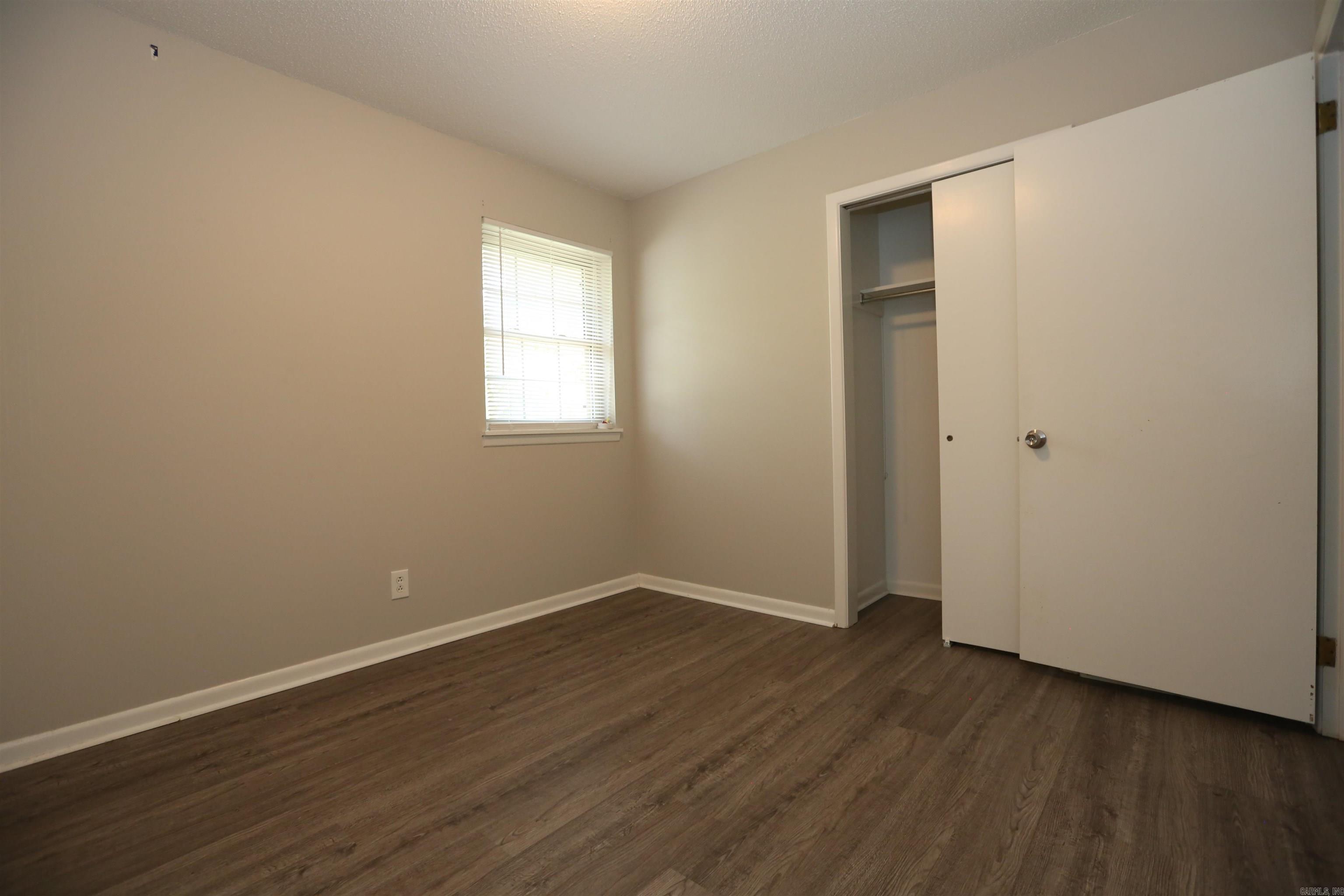 PIKE VIEW - Residential