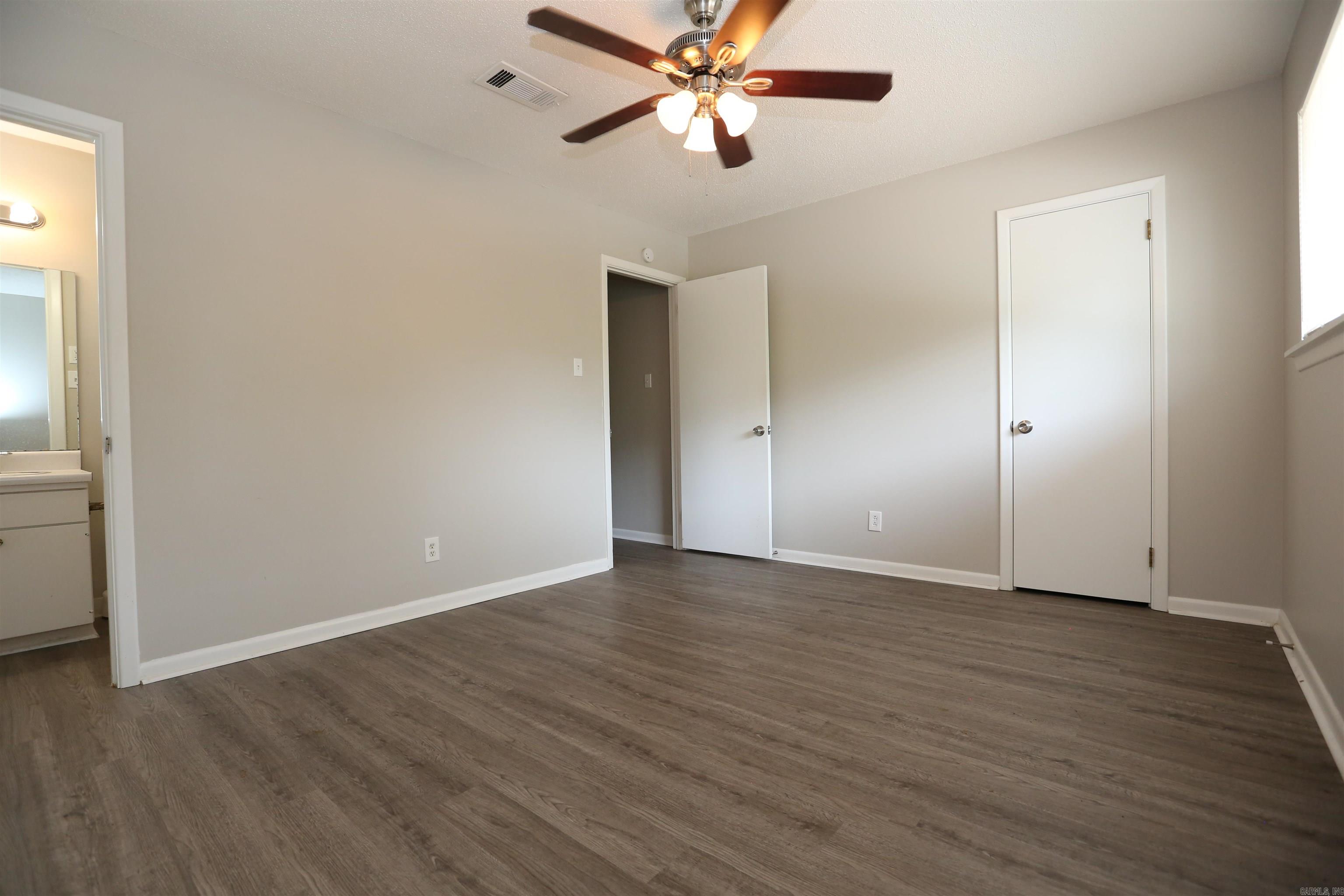 PIKE VIEW - Residential