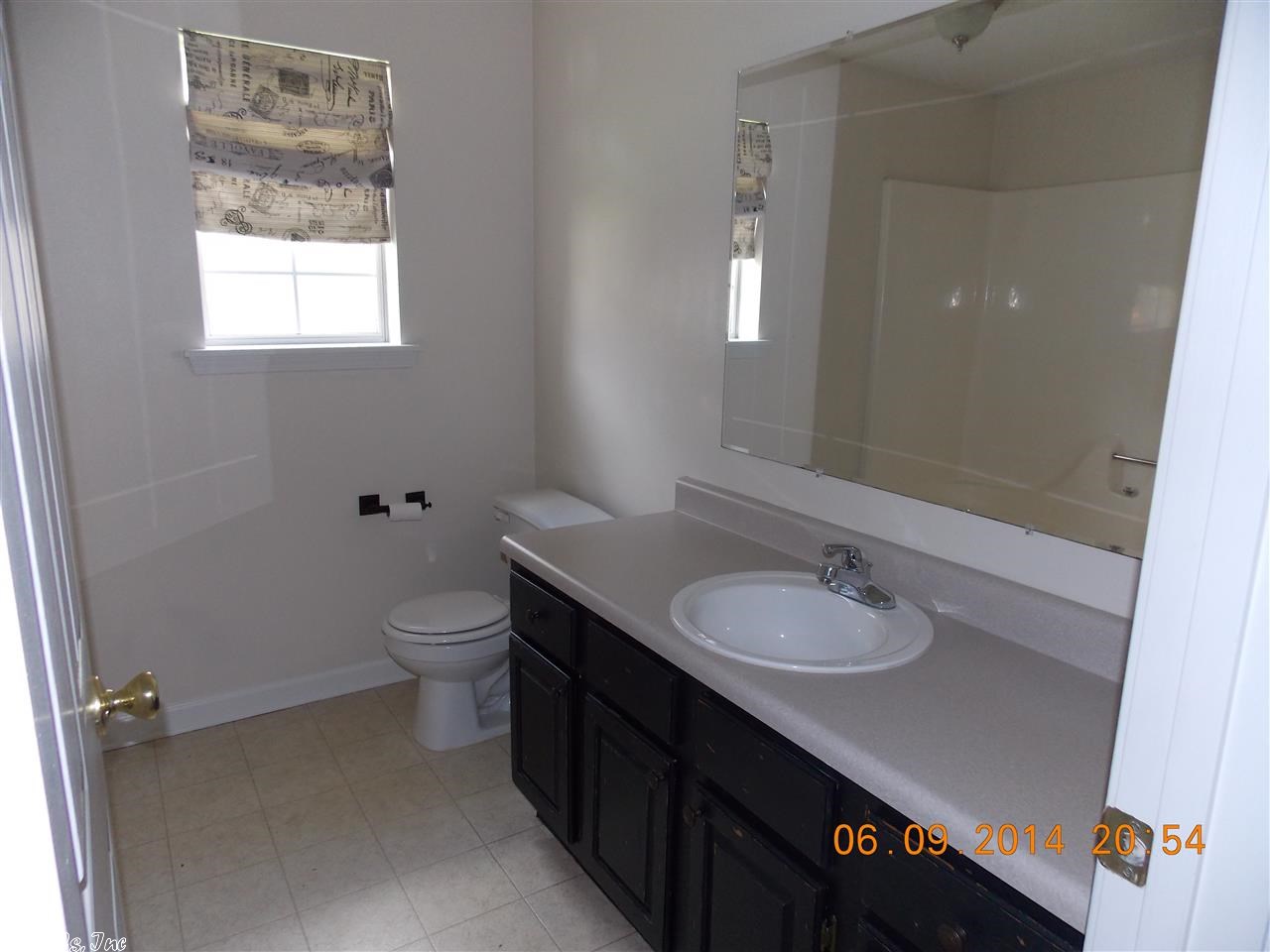 FIELDS FARM - Residential Lease