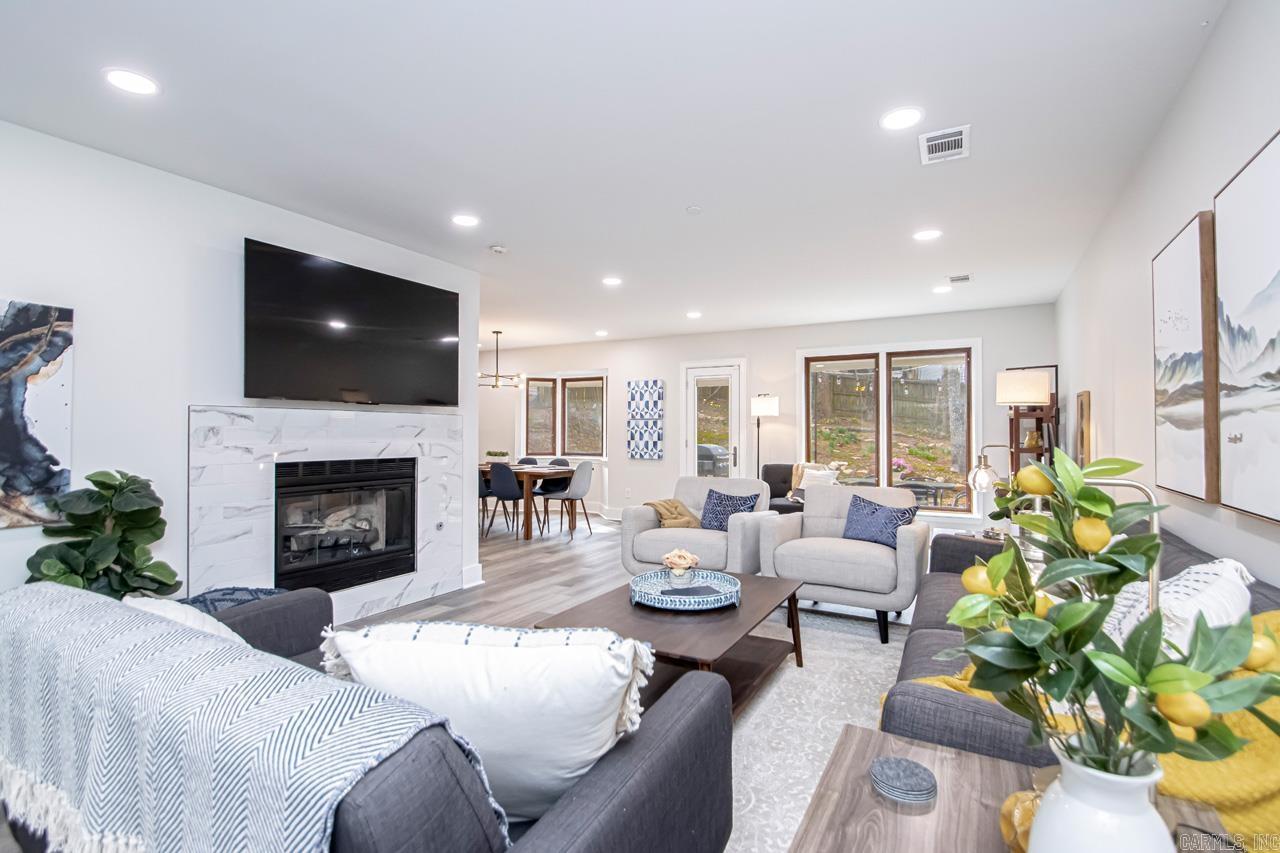 TURTLE CREEK - Residential