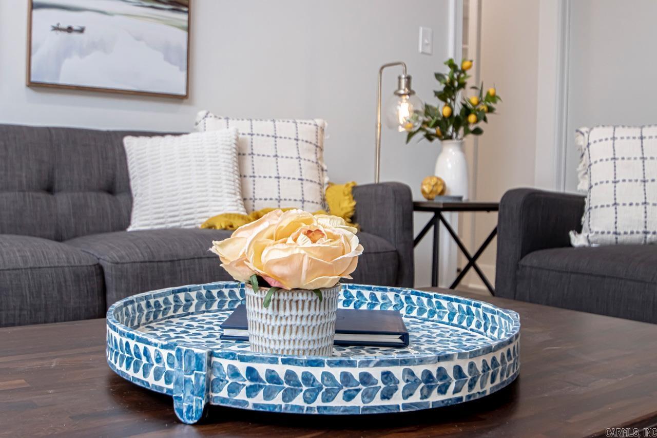 TURTLE CREEK - Residential