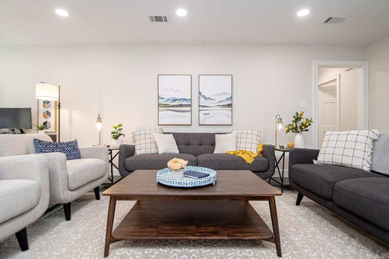 TURTLE CREEK - Residential