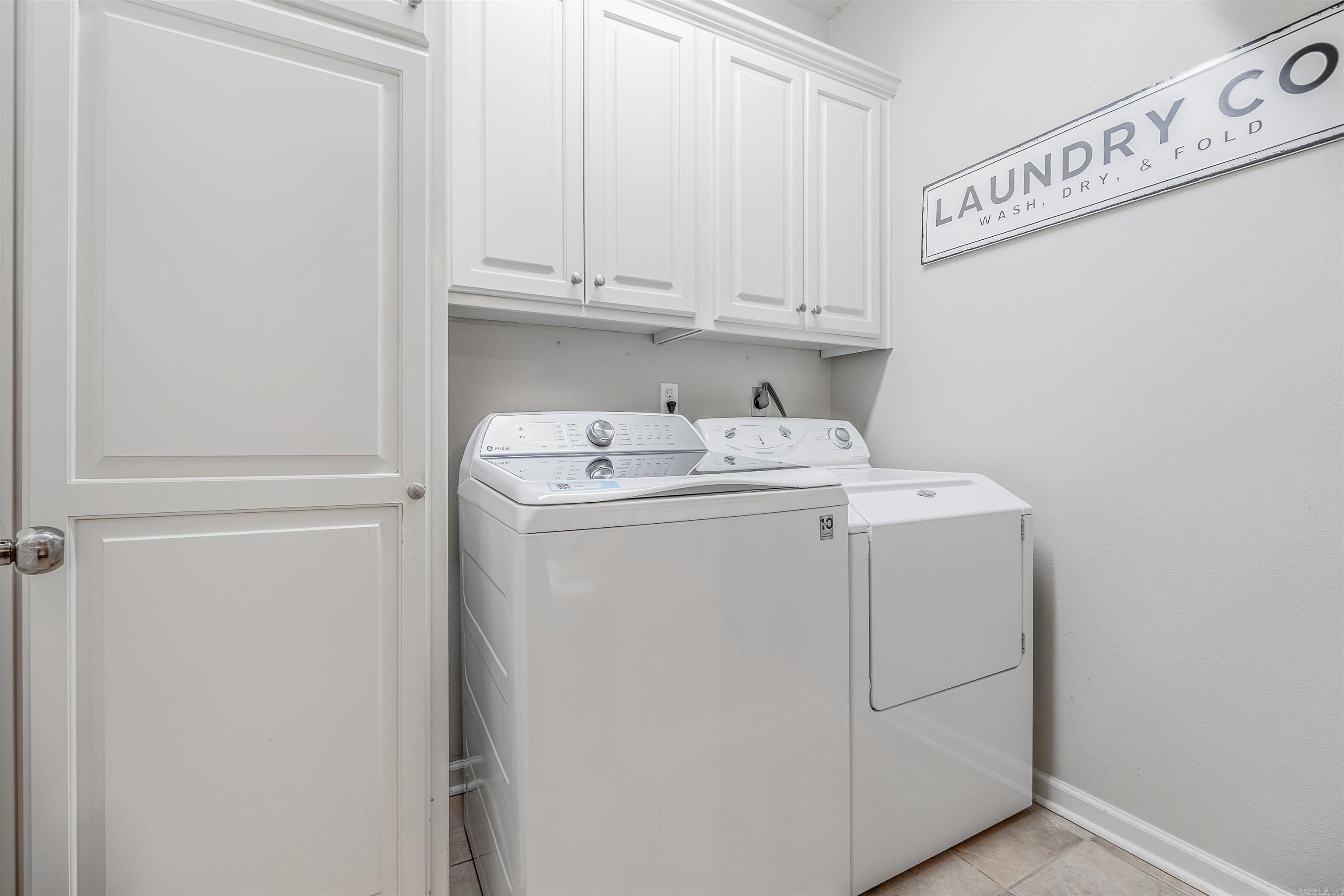 EDGEWATER ADDN - Residential