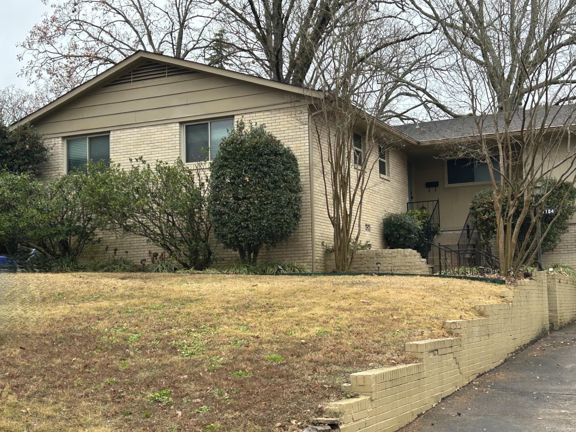 BRIARWOOD - Residential