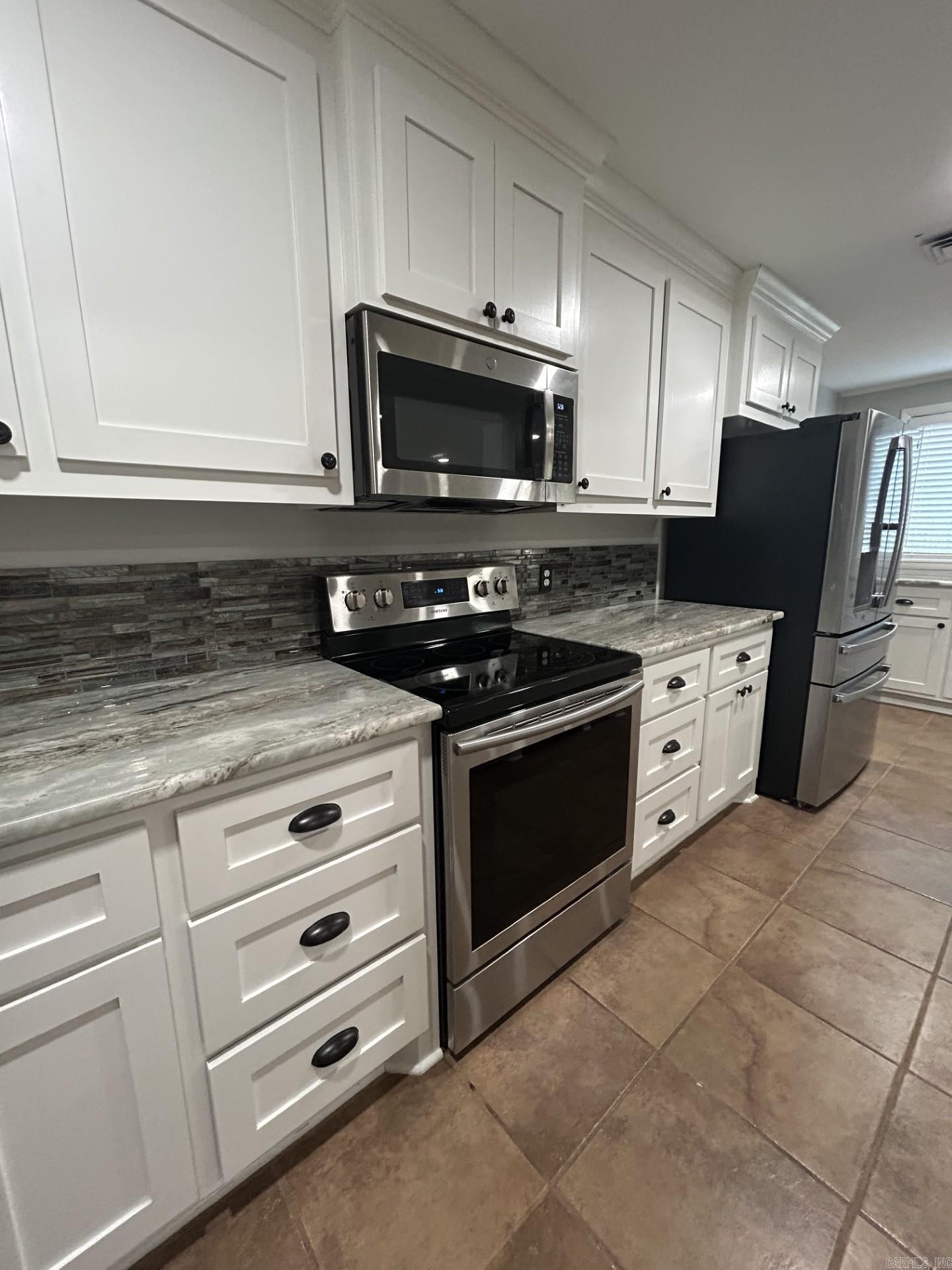 BRIARWOOD - Residential