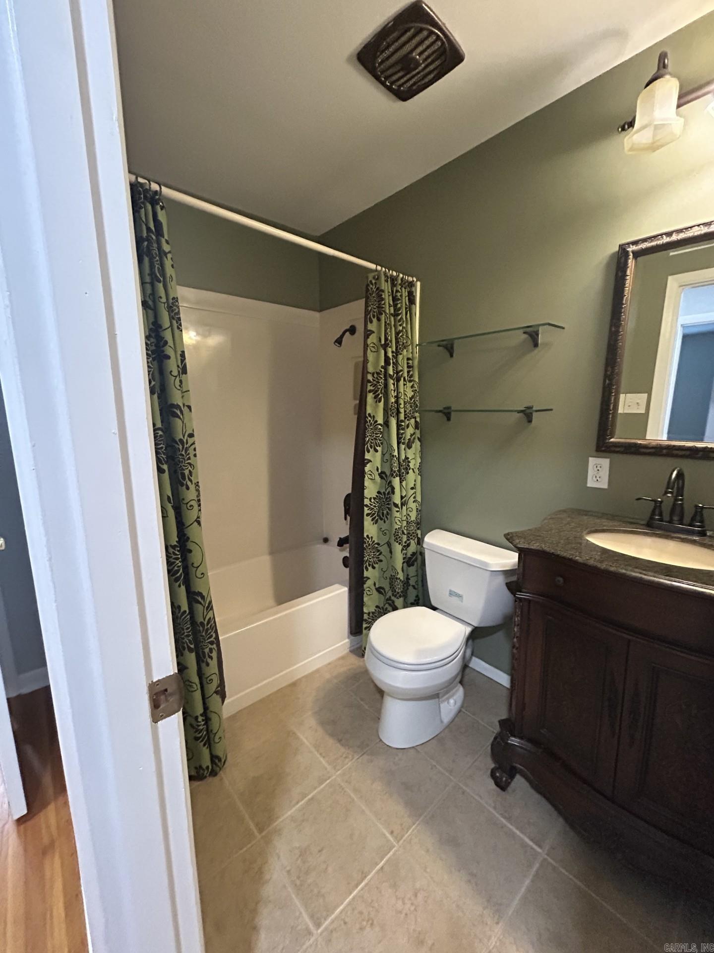 BRIARWOOD - Residential