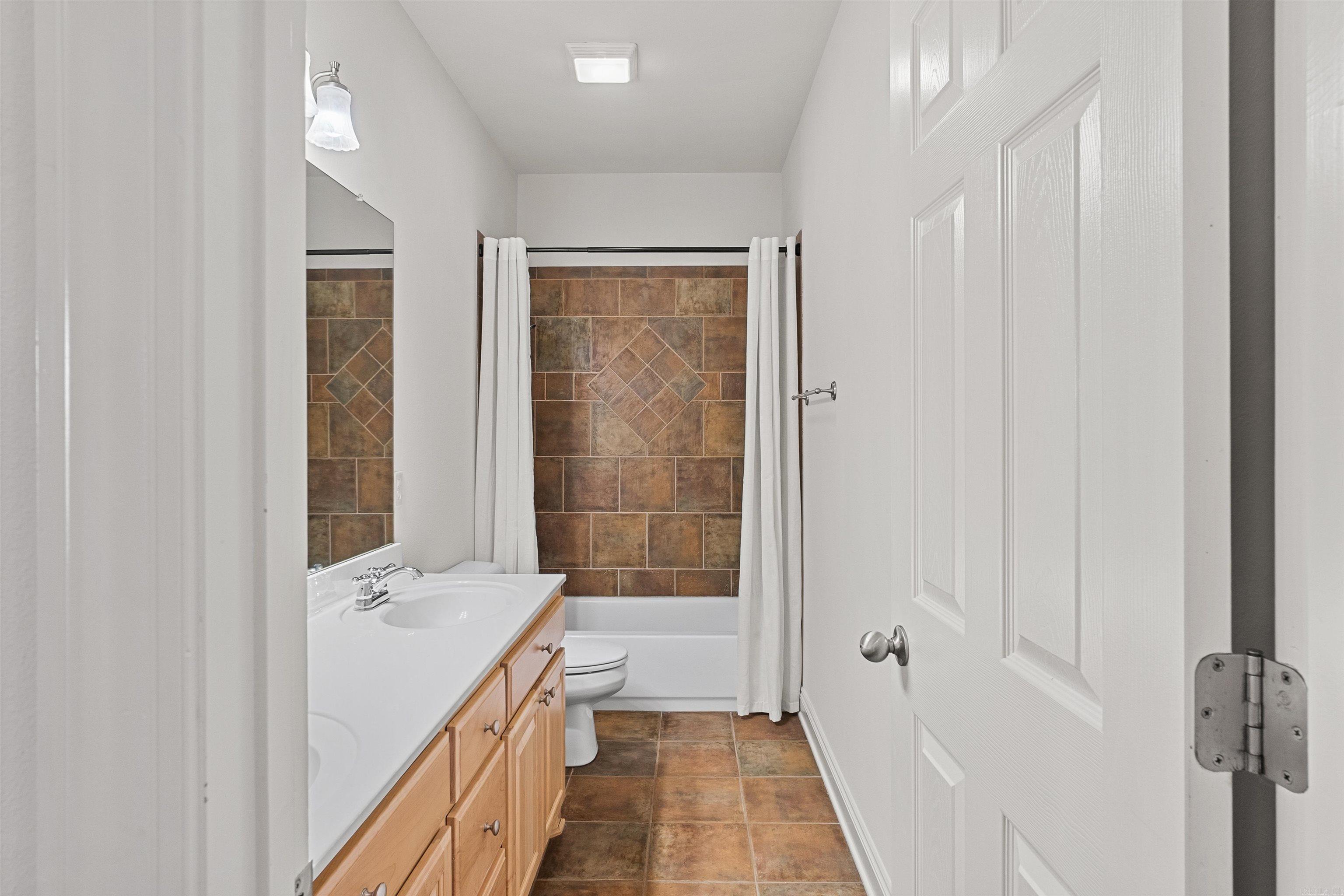 MYSTERY LAKE @ GREYSTONE - Residential