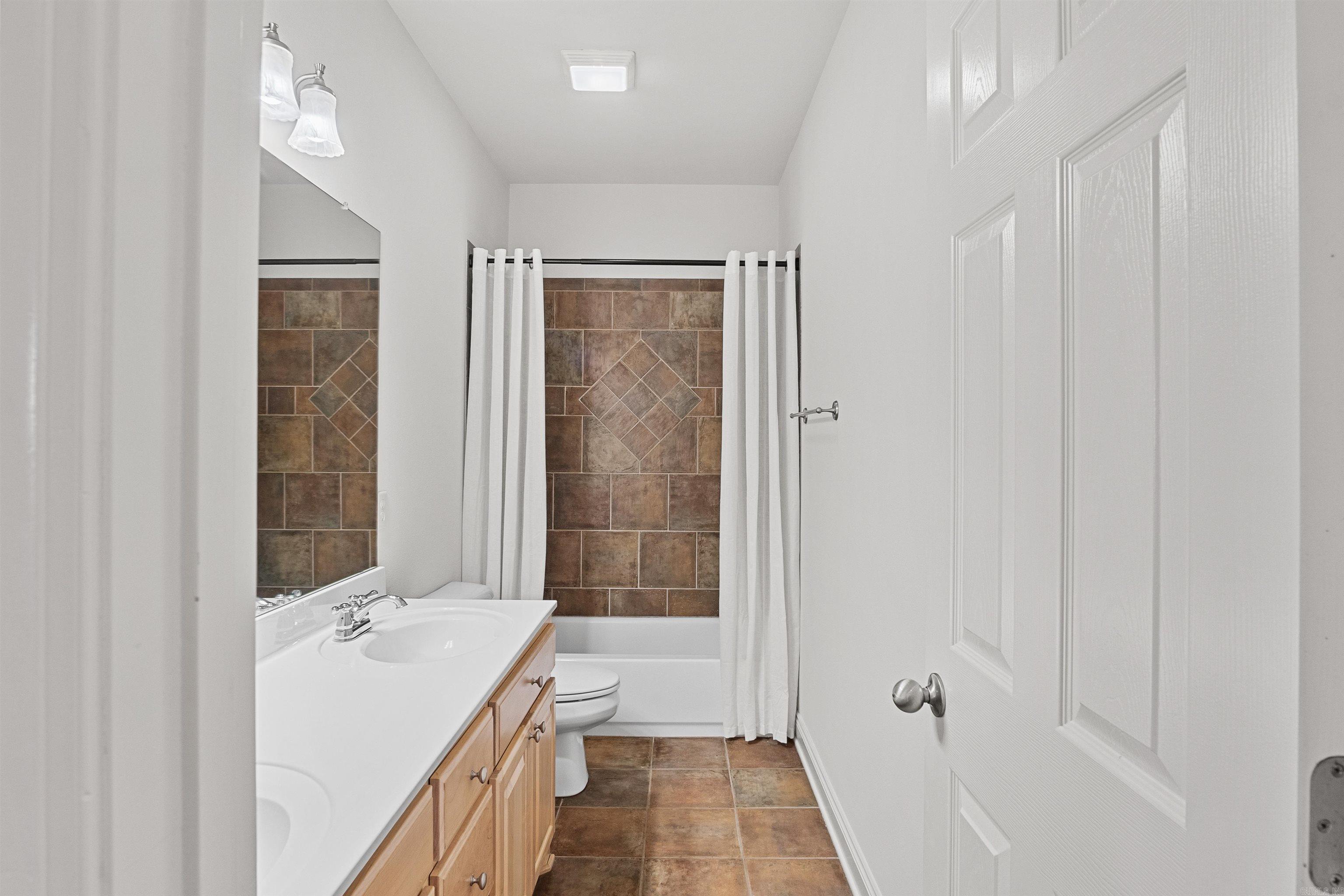 MYSTERY LAKE @ GREYSTONE - Residential