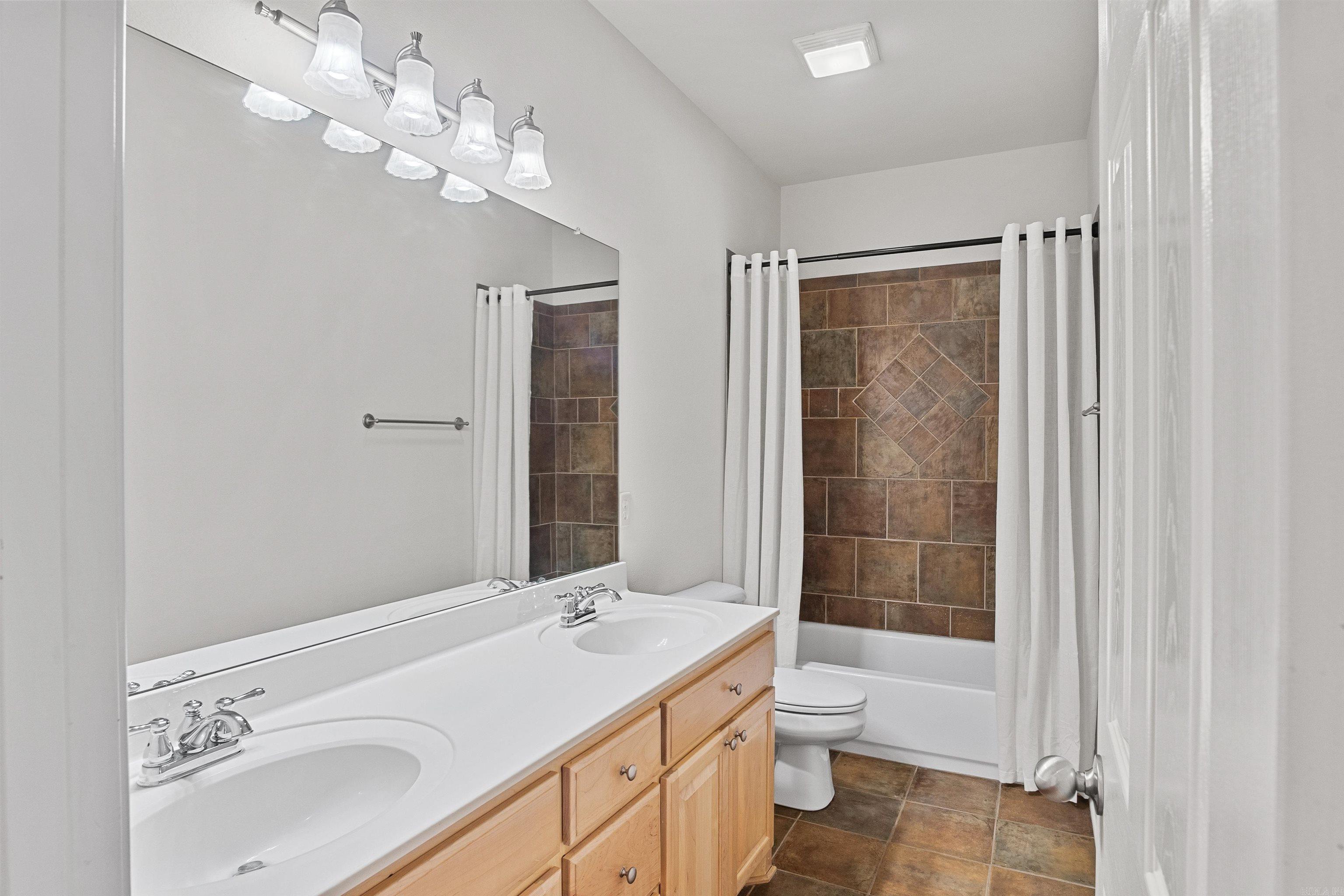 MYSTERY LAKE @ GREYSTONE - Residential