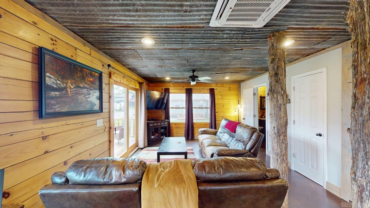 SWINGING BRIDGE - Residential