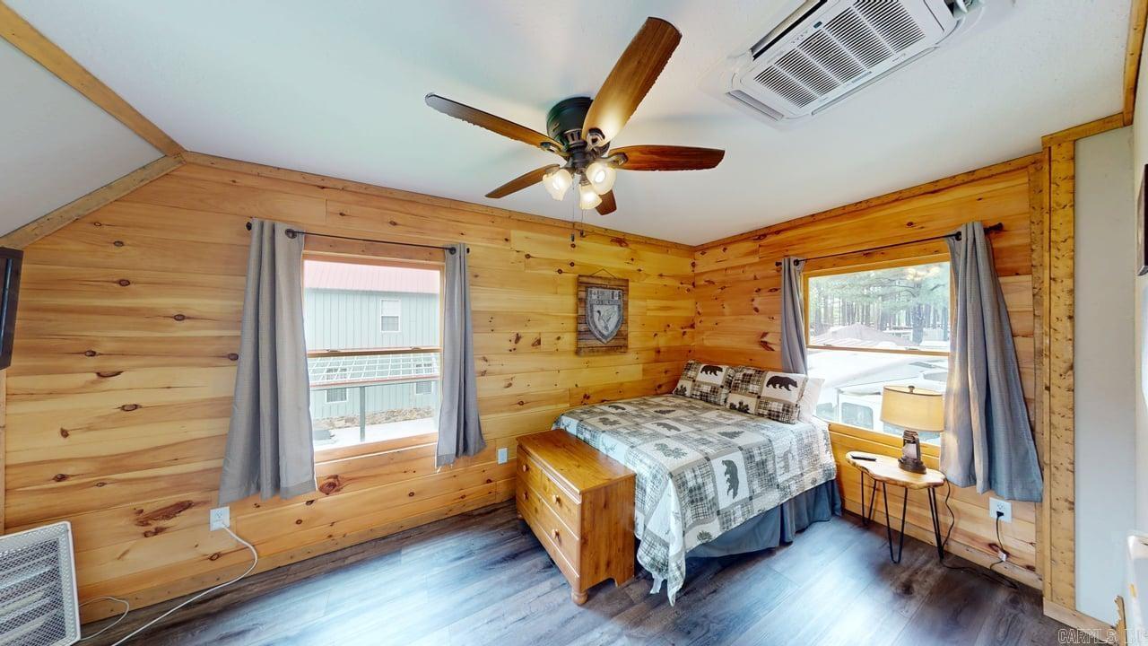 SWINGING BRIDGE - Residential