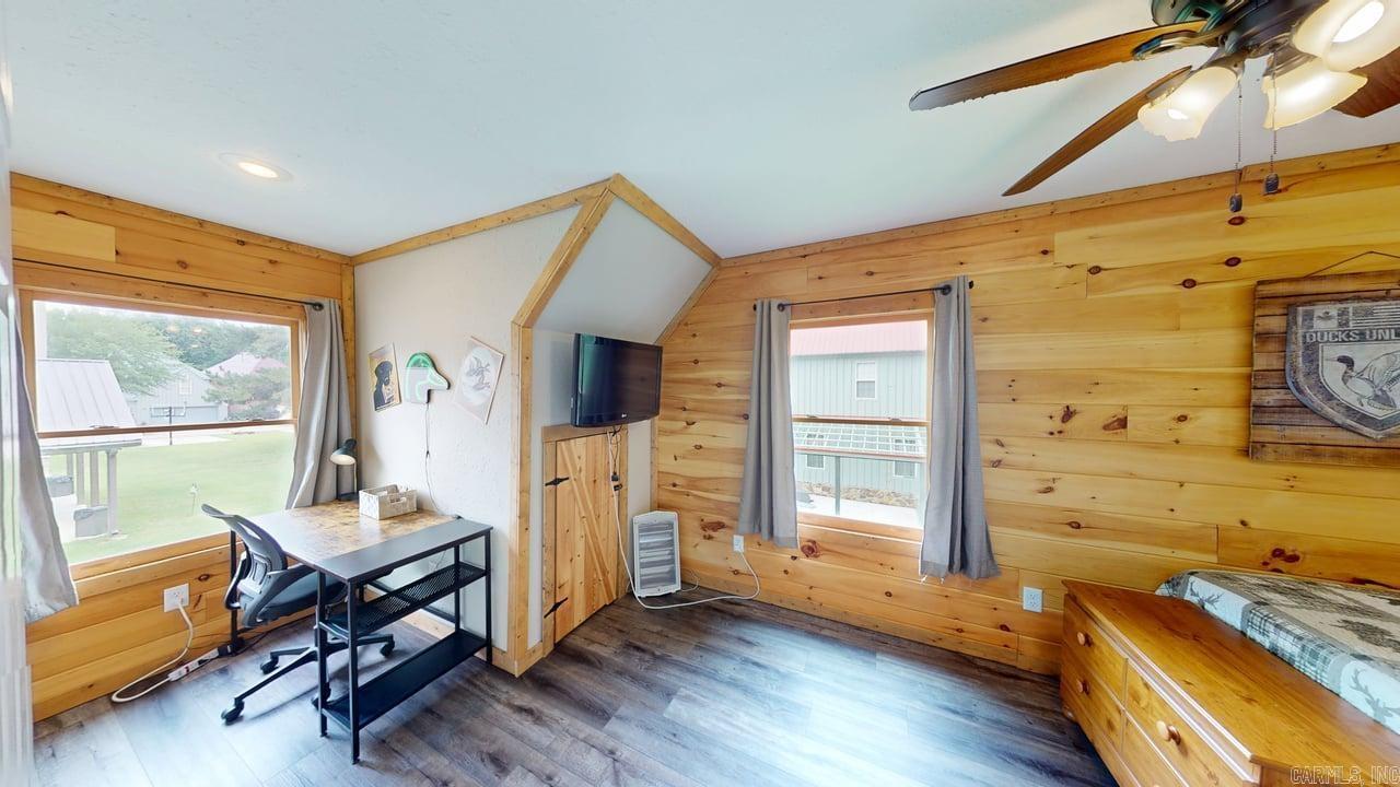 SWINGING BRIDGE - Residential