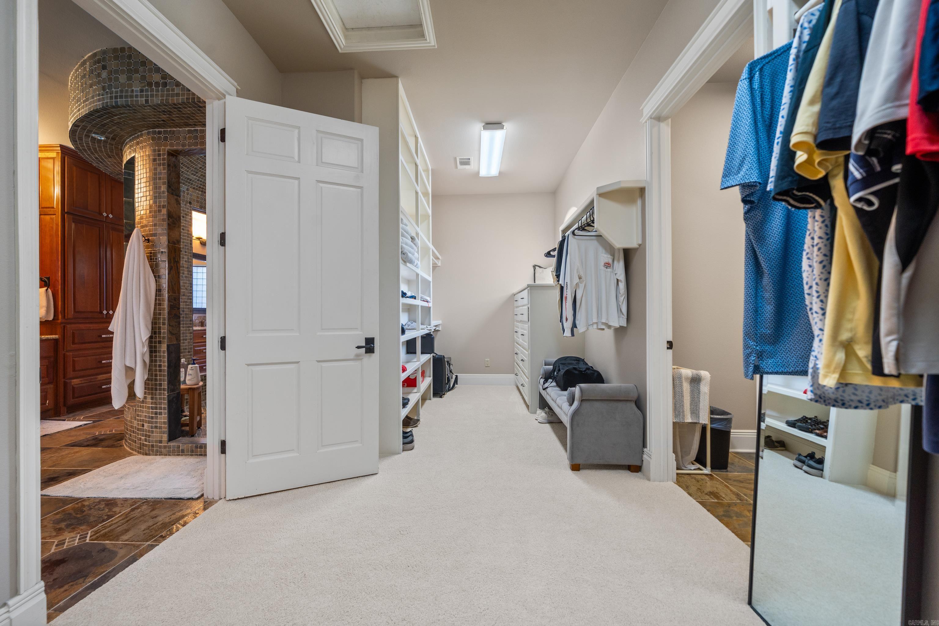 PARADISE LAKE VILLAGE TOWNHOME - Residential