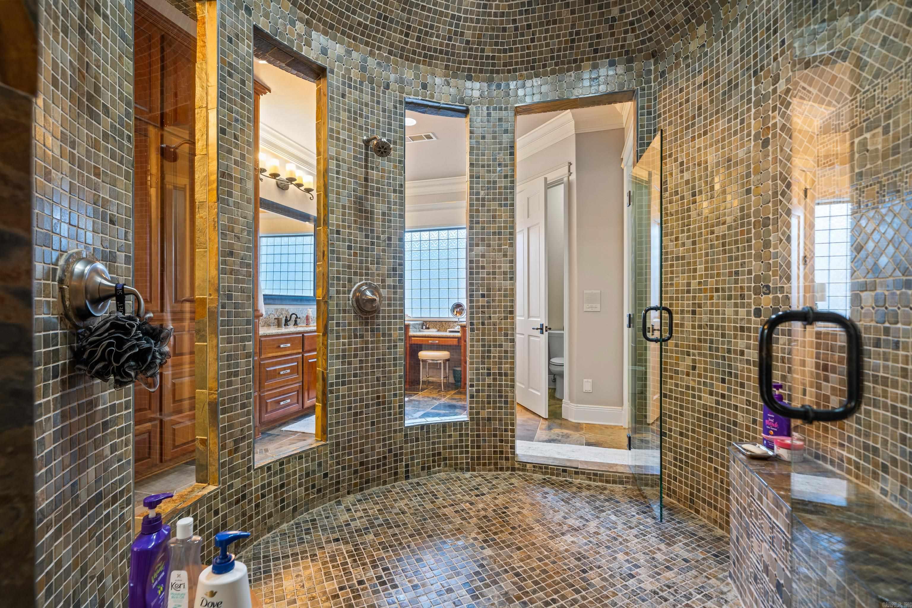 PARADISE LAKE VILLAGE TOWNHOME - Residential