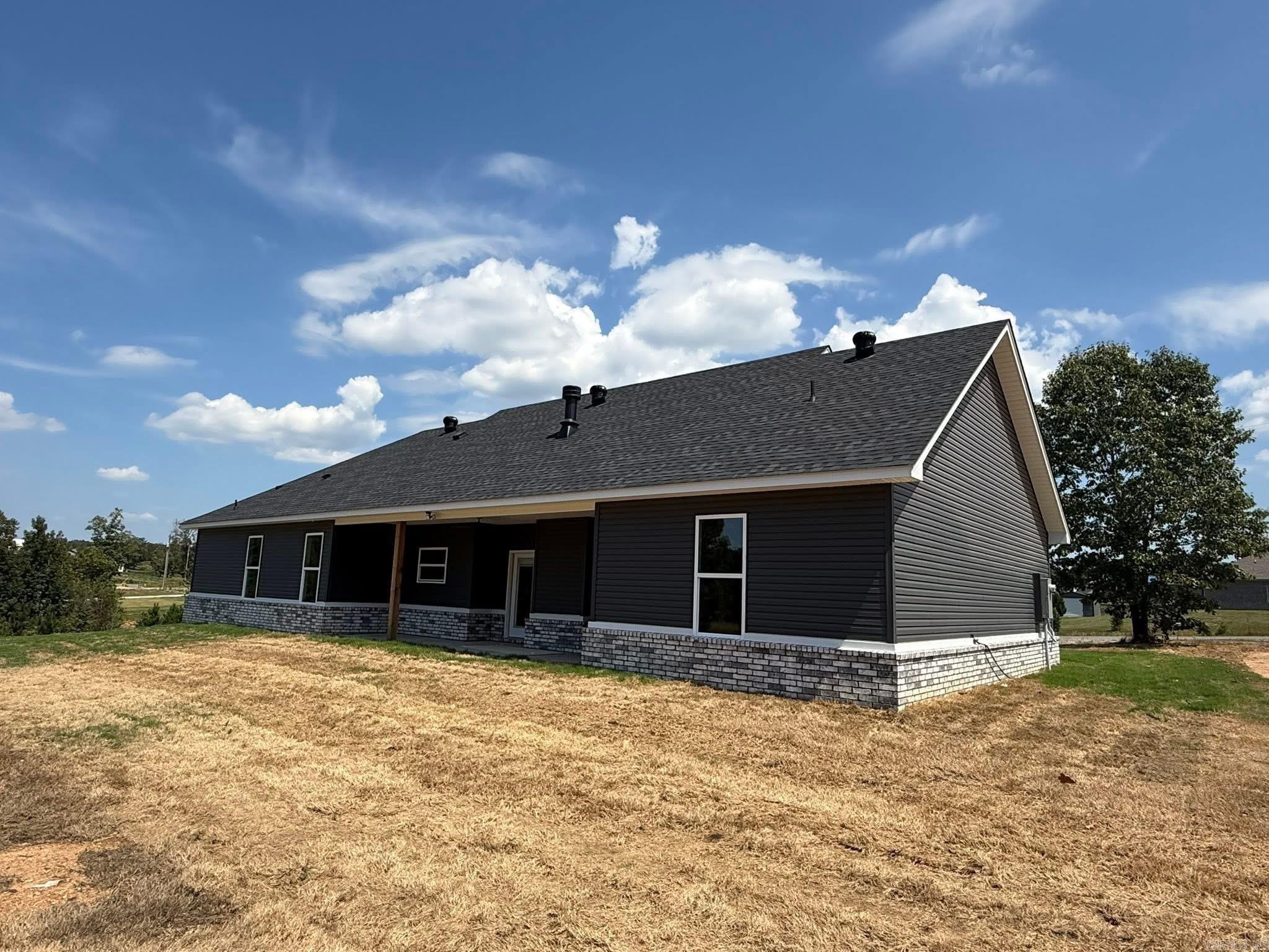 PLANTATION HILLS - Residential