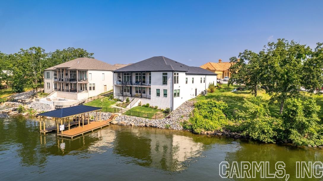 Point on Wilson Point - Residential