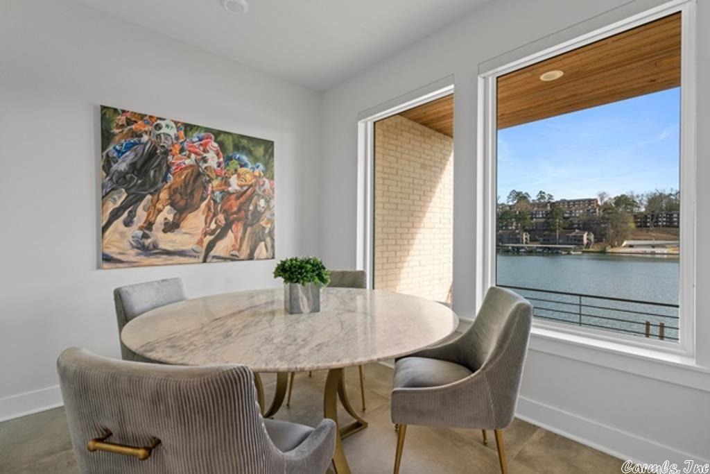 Point on Wilson Point - Residential