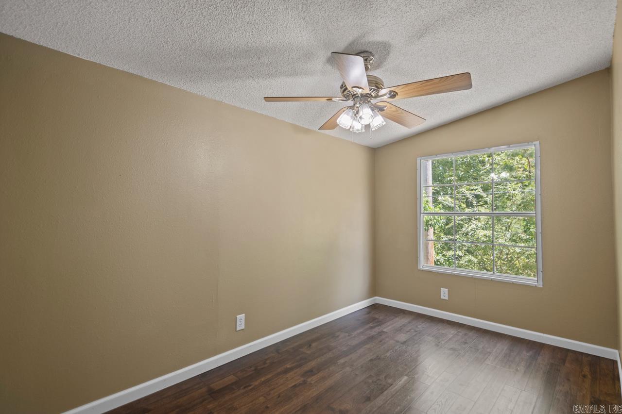 PINE RIDGE - Residential