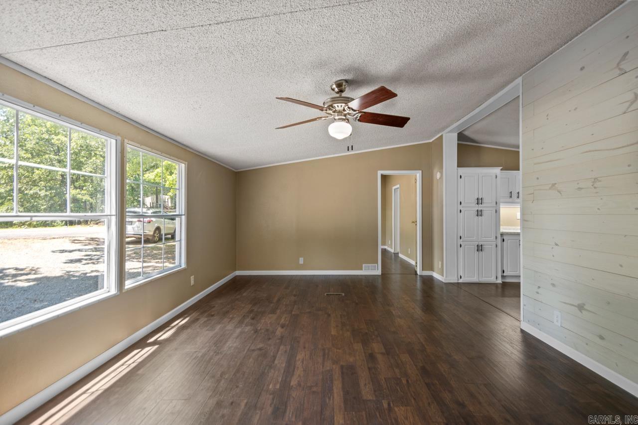 PINE RIDGE - Residential