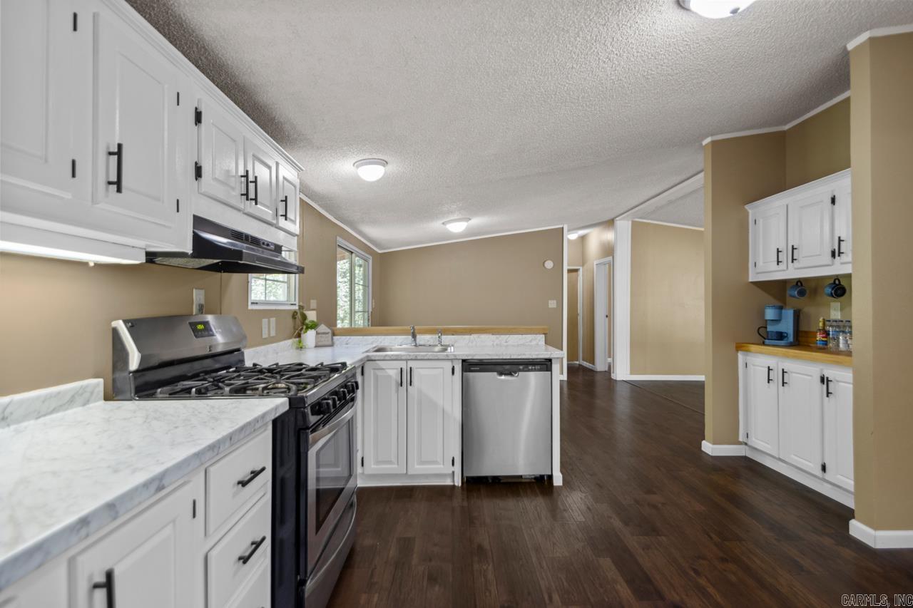 PINE RIDGE - Residential