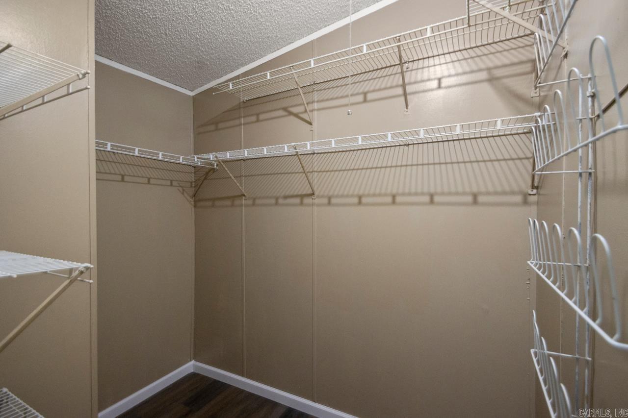 PINE RIDGE - Residential