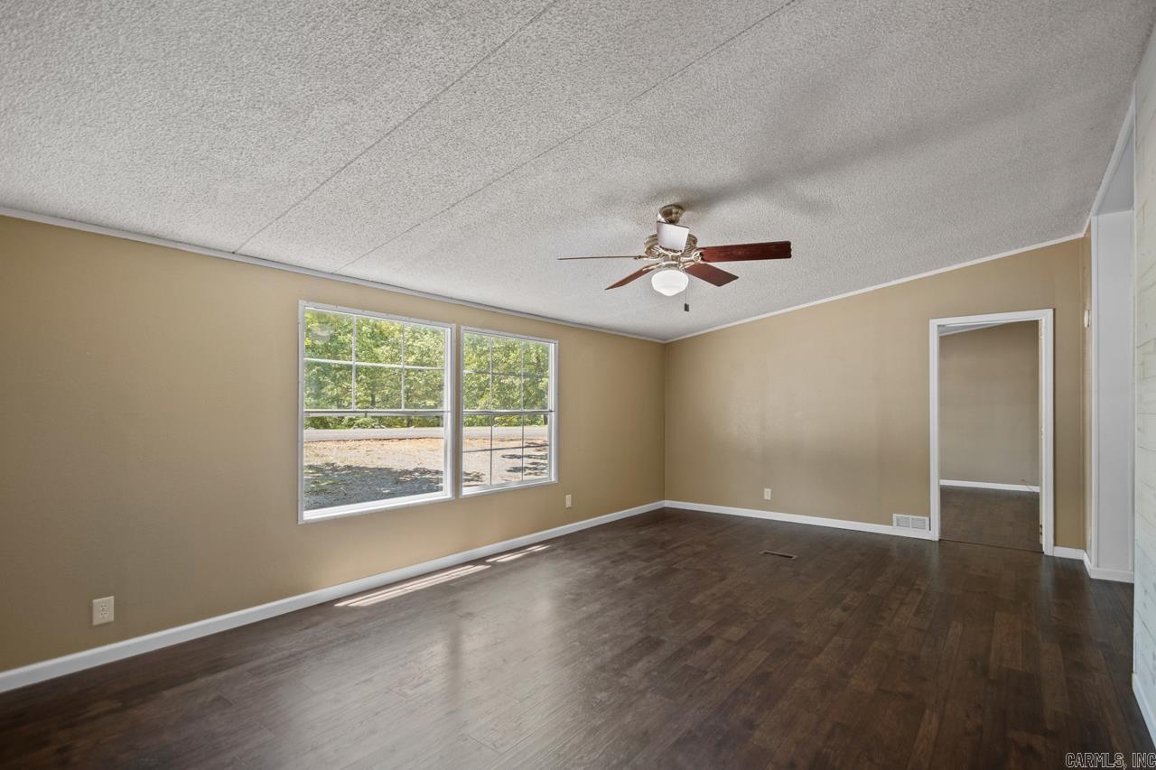 PINE RIDGE - Residential